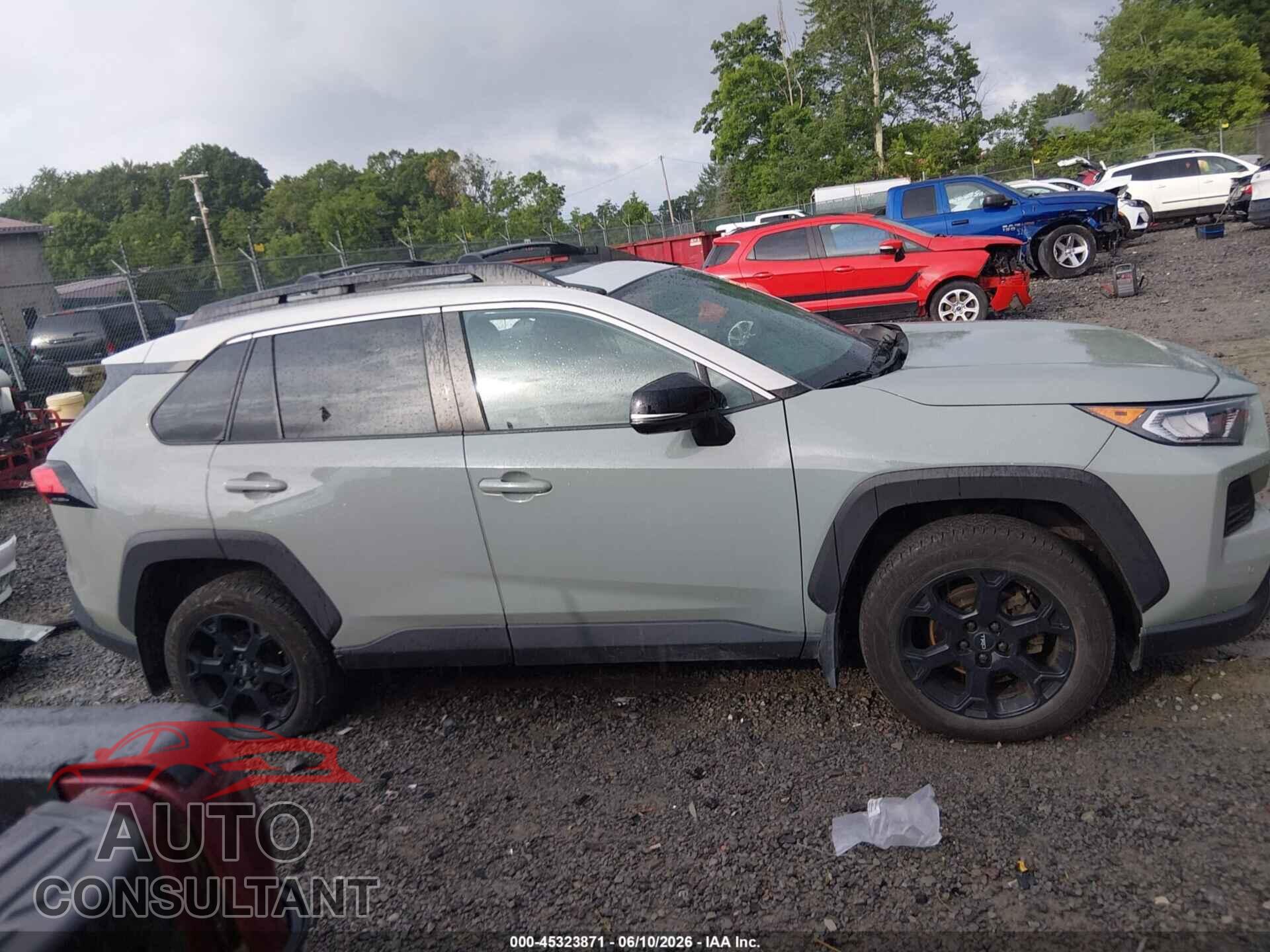 TOYOTA RAV4 2020 - 2T3J1RFV8LC067486