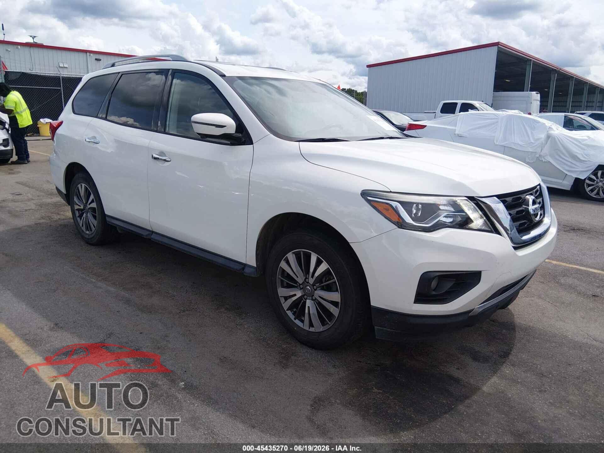 NISSAN PATHFINDER 2020 - 5N1DR2CM1LC608917