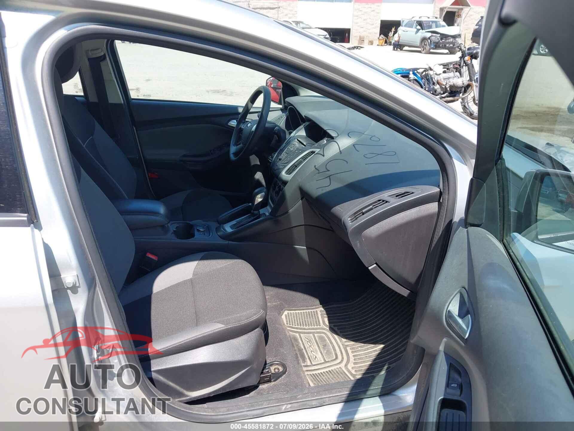 FORD FOCUS 2014 - 1FADP3K20EL243199