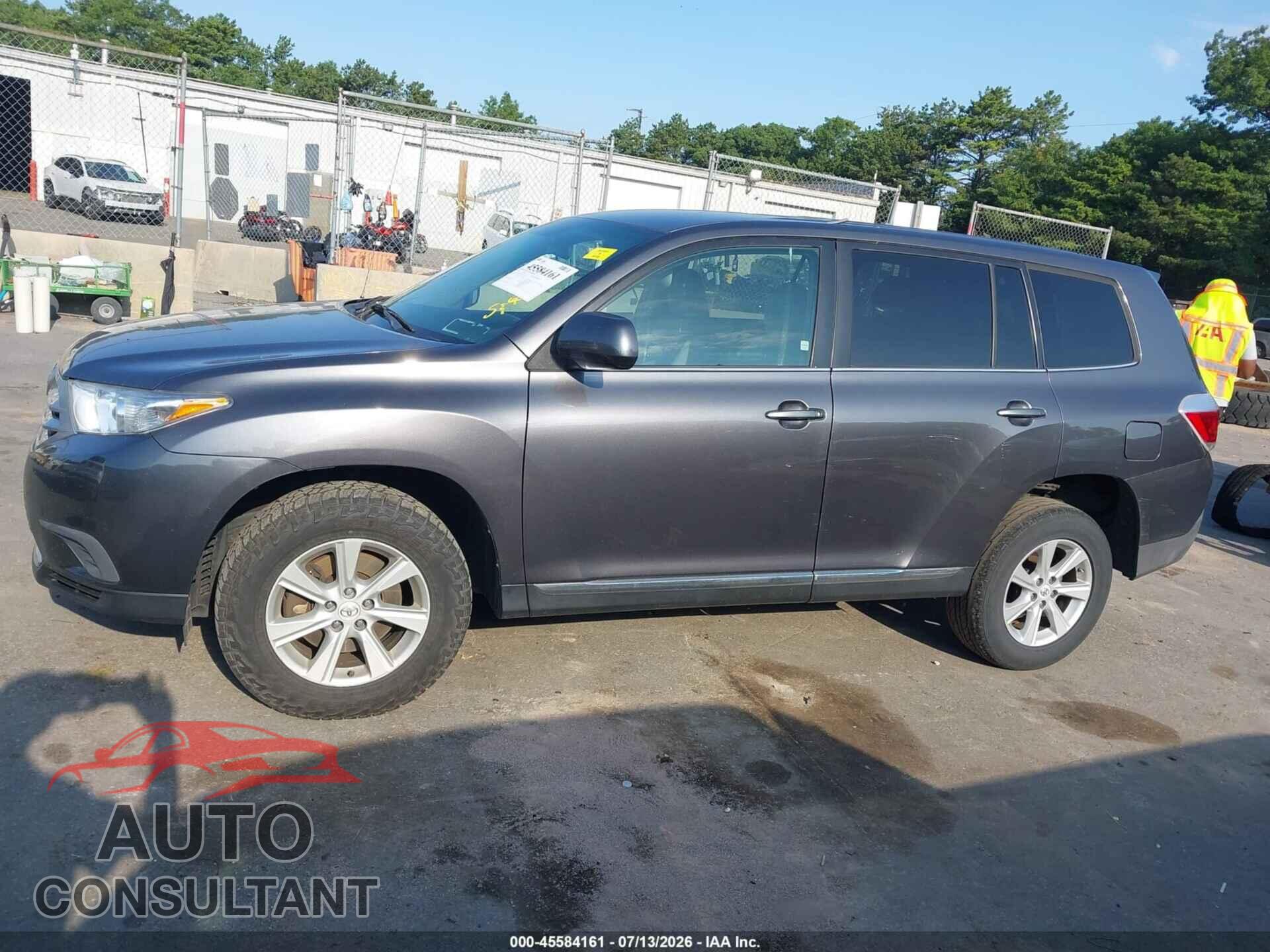 TOYOTA HIGHLANDER 2011 - 5TDBK3EH3BS079408