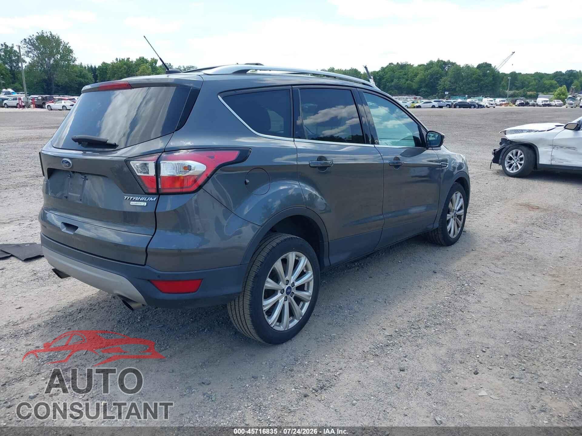 FORD ESCAPE 2017 - 1FMCU0JD3HUD45381