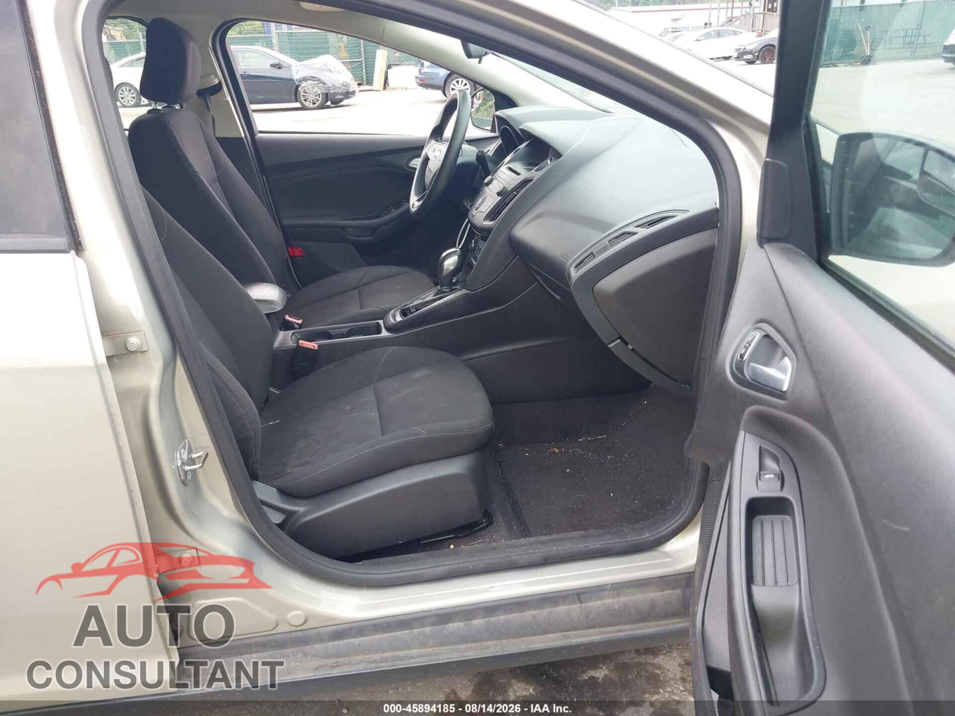 FORD FOCUS 2016 - 1FADP3K22GL338446