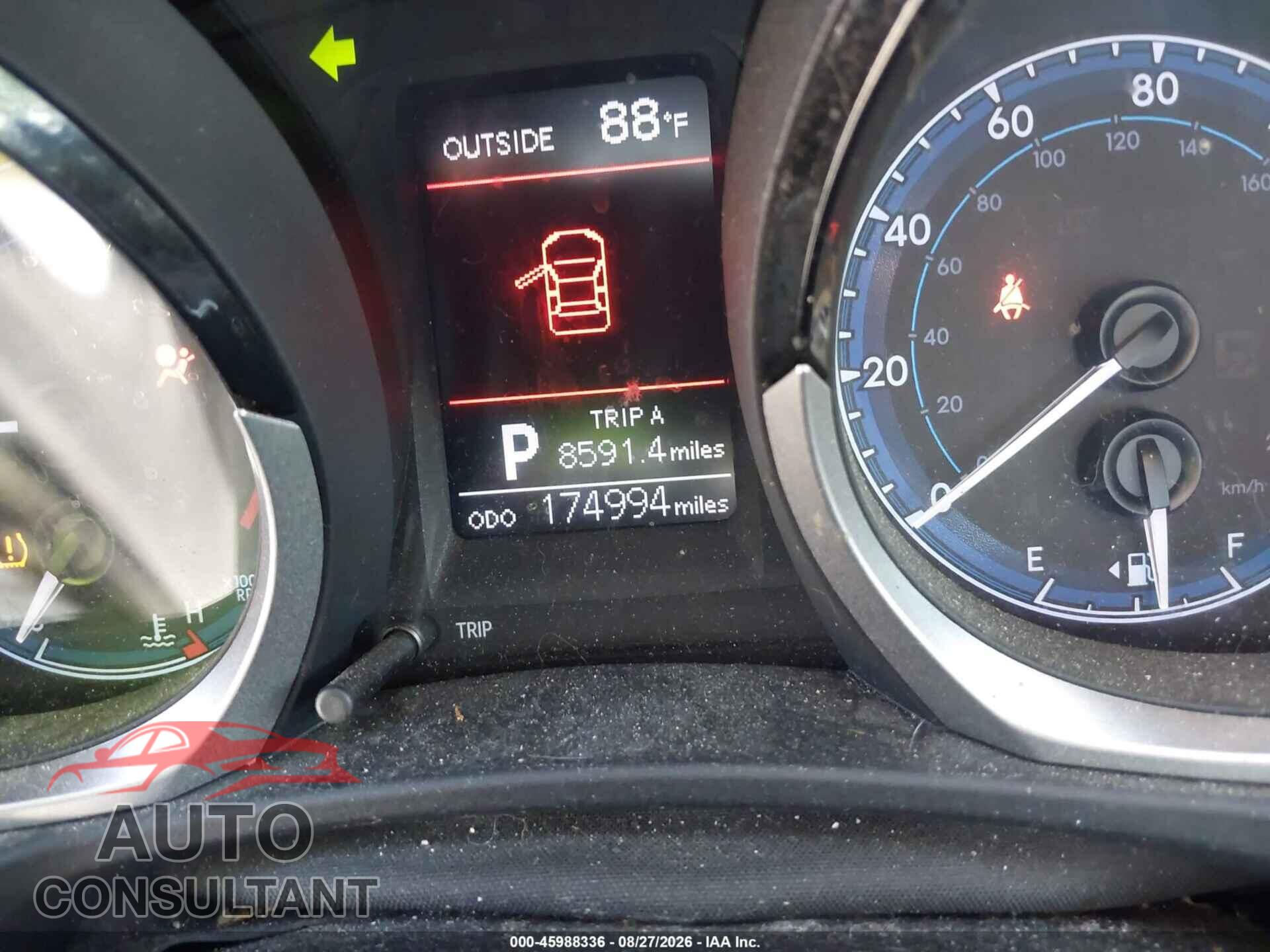 TOYOTA COROLLA 2016 - 5YFBURHE6GP463522