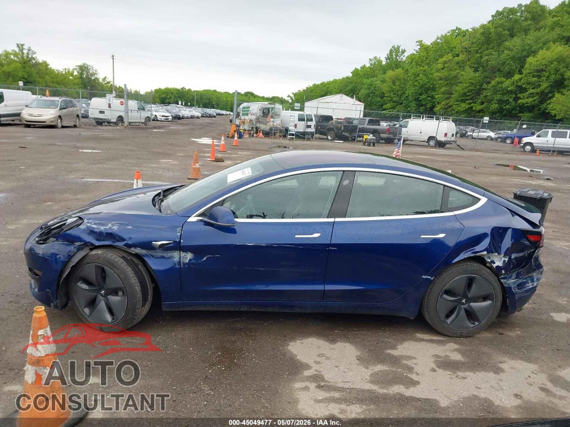 TESLA MODEL 3 2018 - 5YJ3E1EA6JF052175