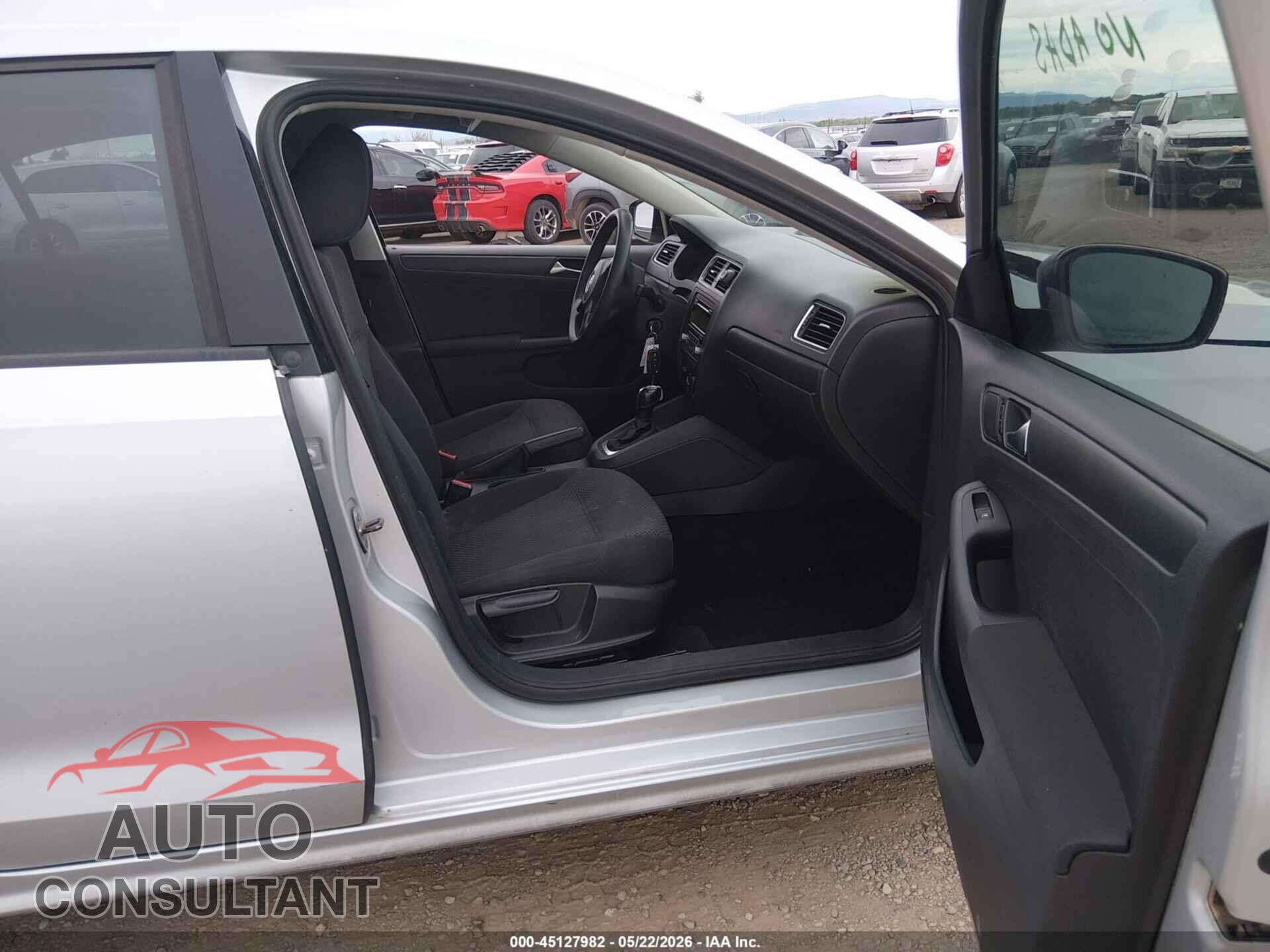 VOLKSWAGEN JETTA 2012 - 3VW2K7AJ9CM308995