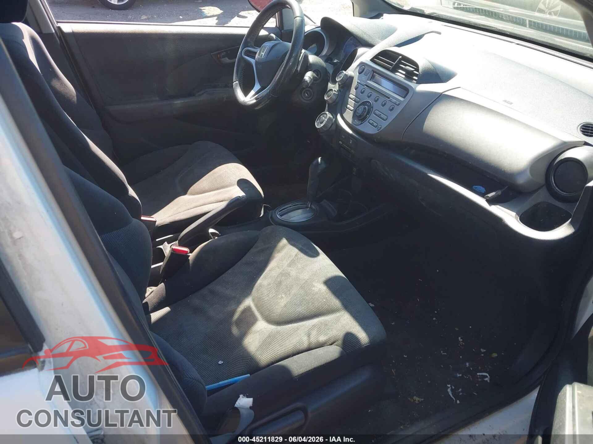 HONDA FIT 2010 - JHMGE8H40AC005946
