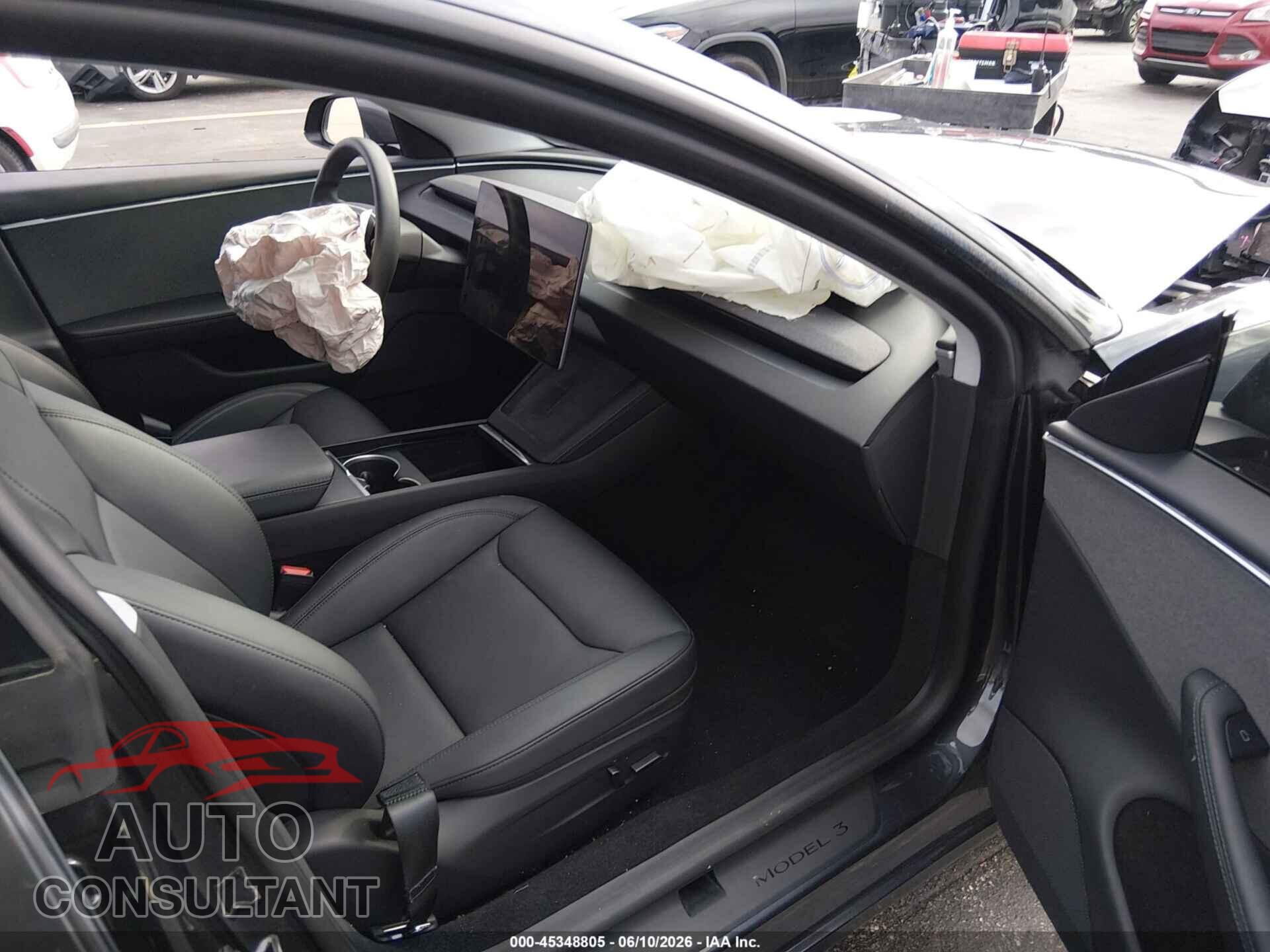 TESLA MODEL 3 2024 - 5YJ3E1EA8RF739640