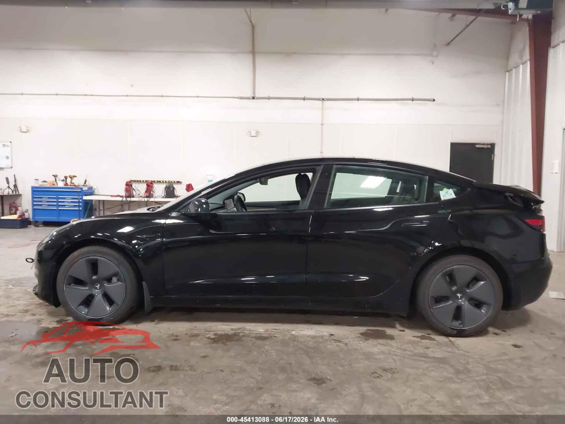 TESLA MODEL 3 2021 - 5YJ3E1EB0MF065579