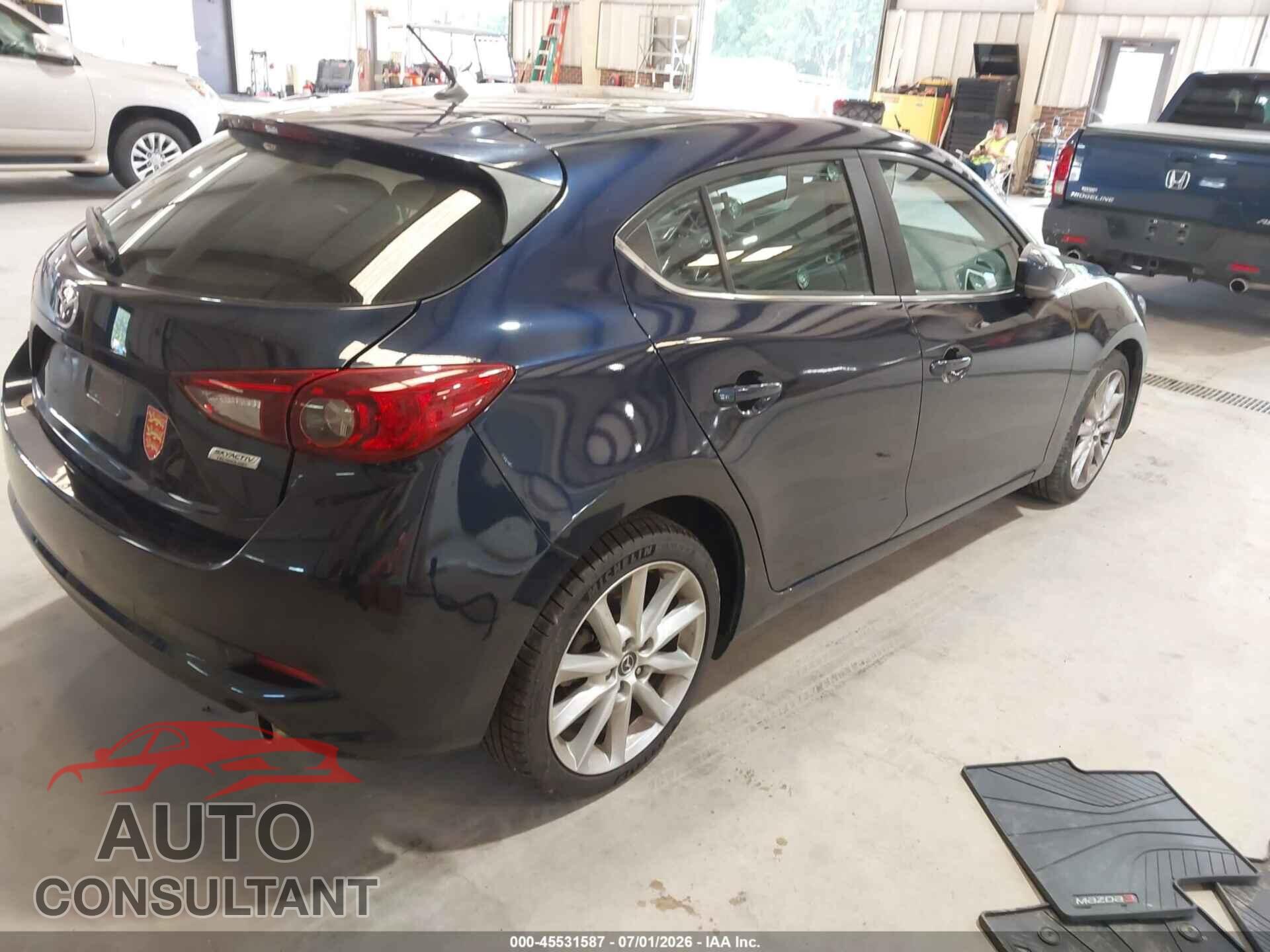 MAZDA MAZDA3 2017 - 3MZBN1L74HM142852