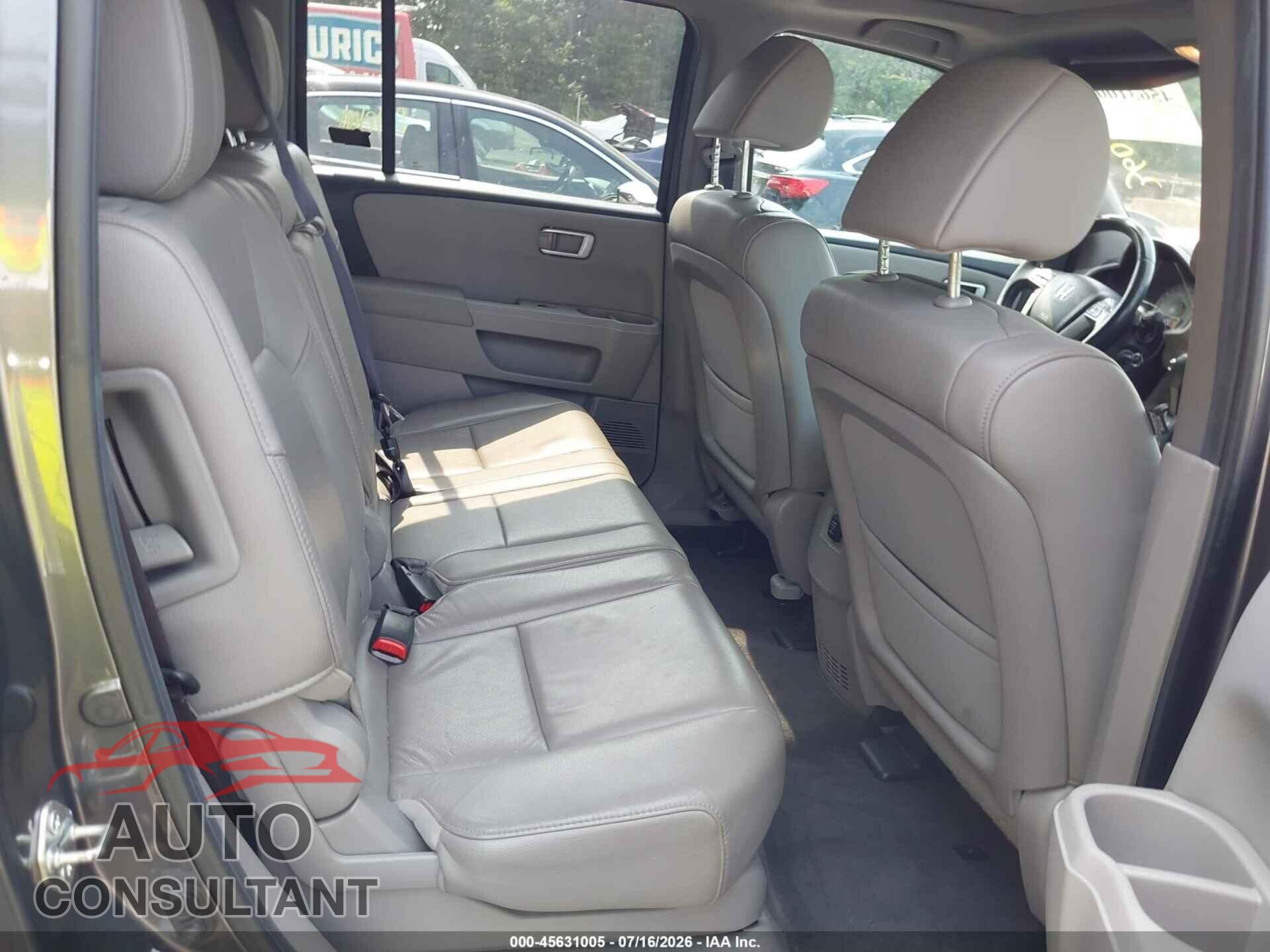 HONDA PILOT 2013 - 5FNYF4H51DB014621