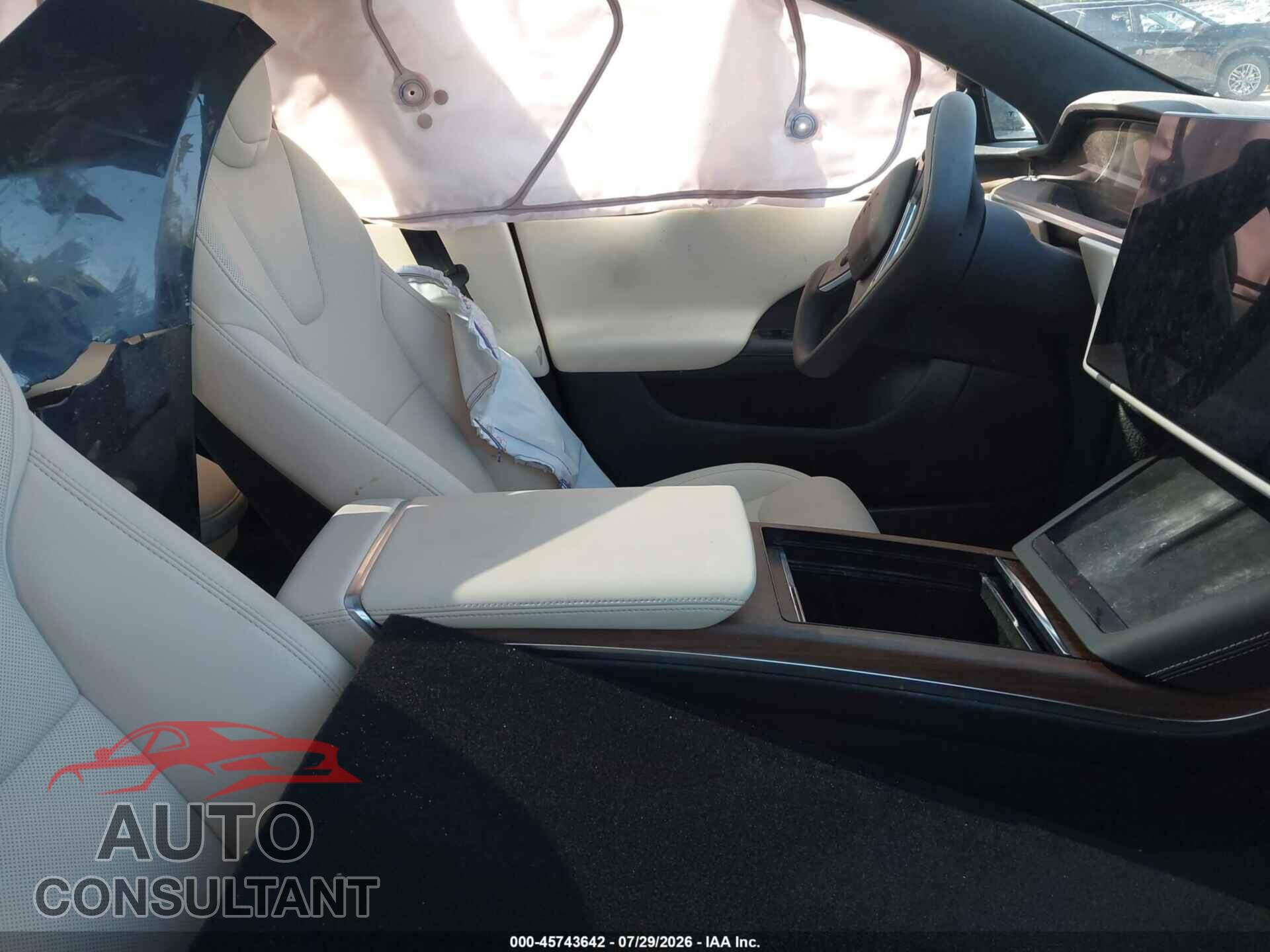 TESLA MODEL S 2024 - 5YJSA1E5XRF536260
