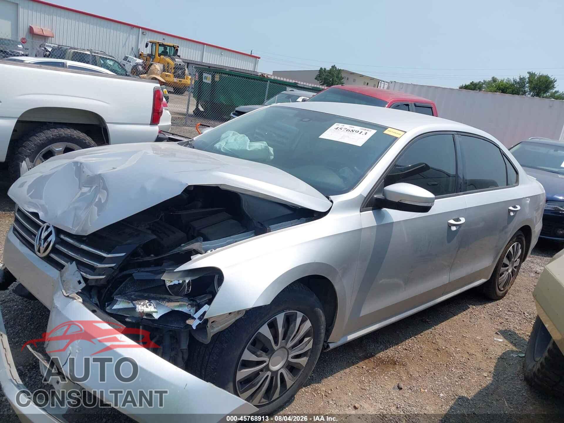 VOLKSWAGEN PASSAT 2015 - 1VWAT7A32FC014726