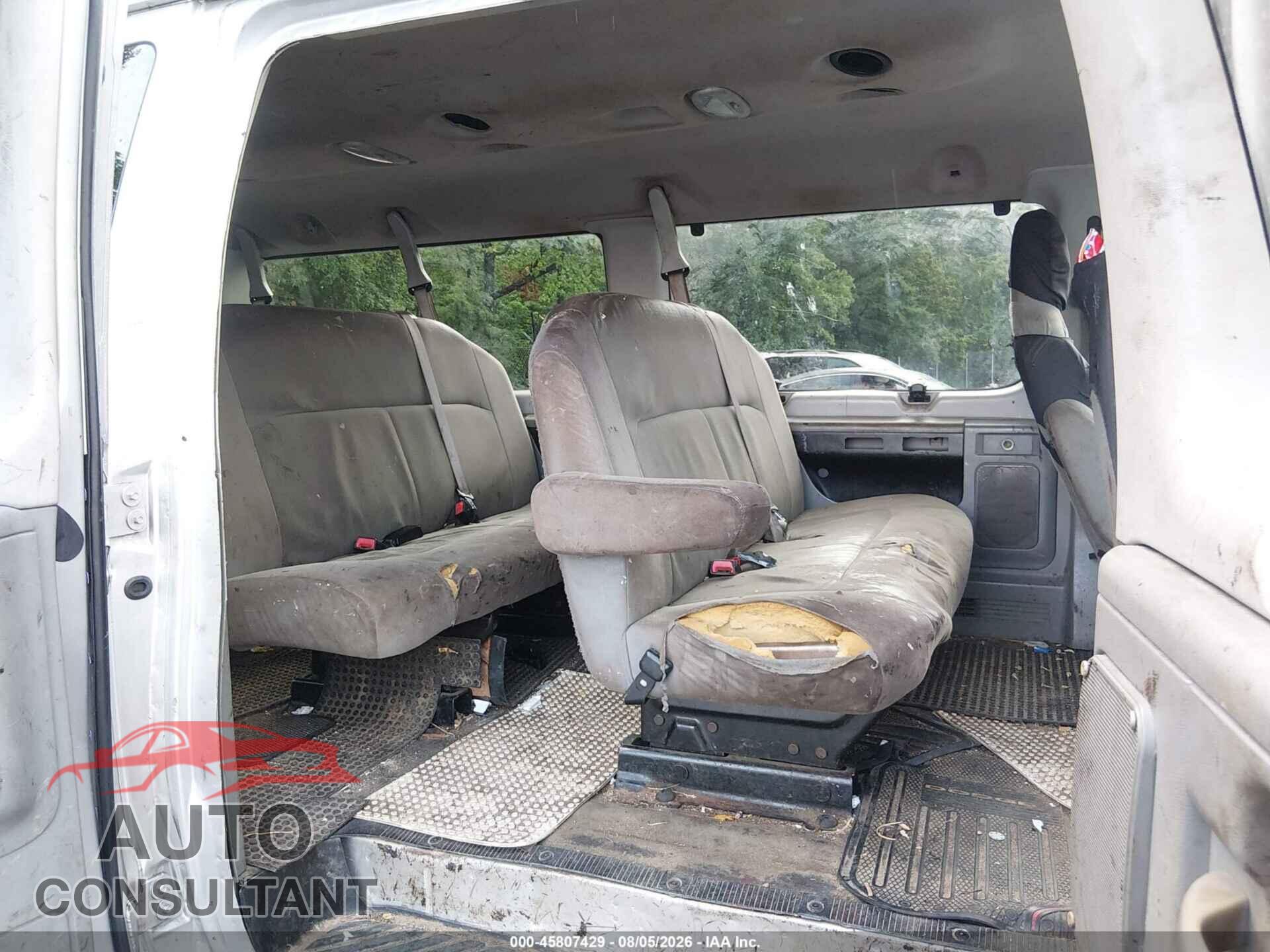 FORD E-350 SUPER DUTY 2011 - 1FBSS3BL9BDB38034