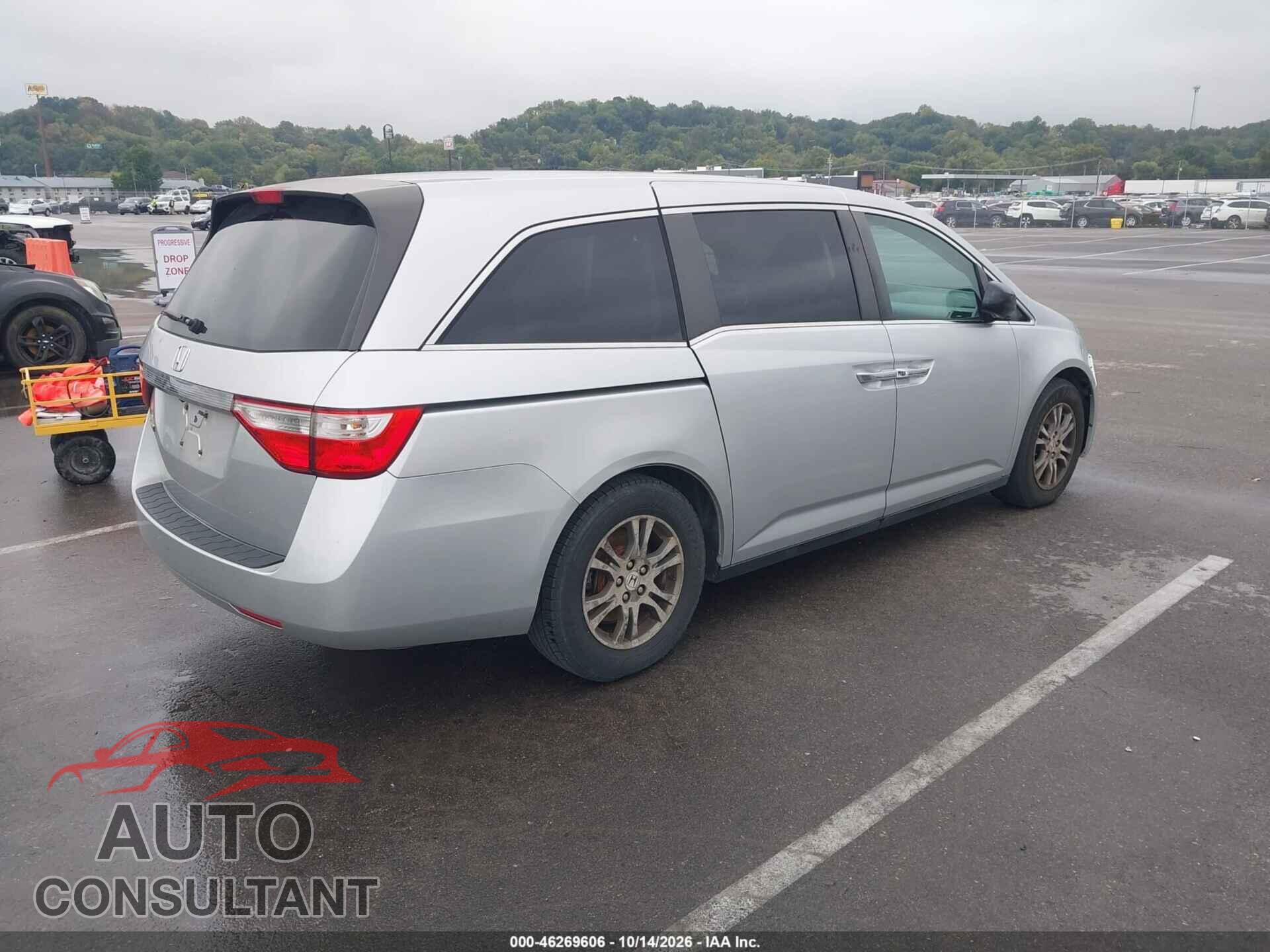 HONDA ODYSSEY 2013 - 5FNRL5H45DB073892