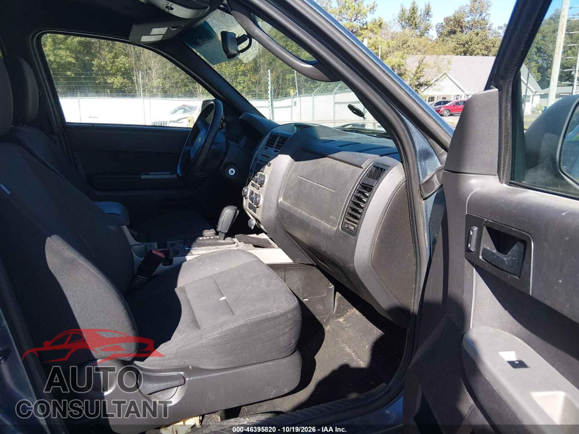 FORD ESCAPE 2011 - 1FMCU9DG1BKB19174