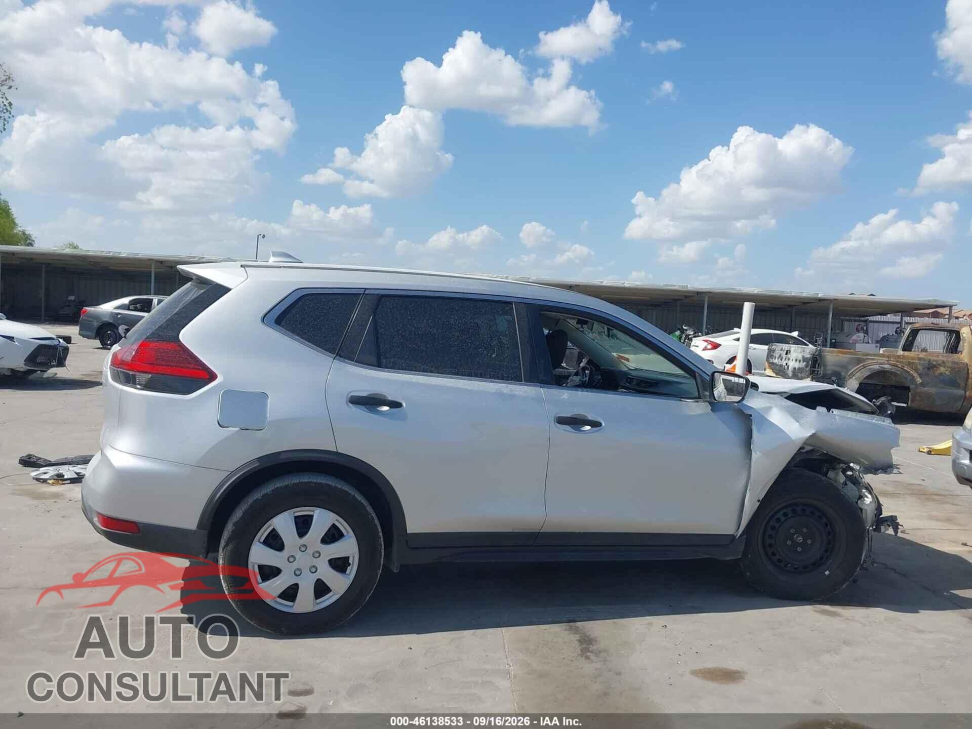 NISSAN ROGUE 2017 - KNMAT2MT4HP564829