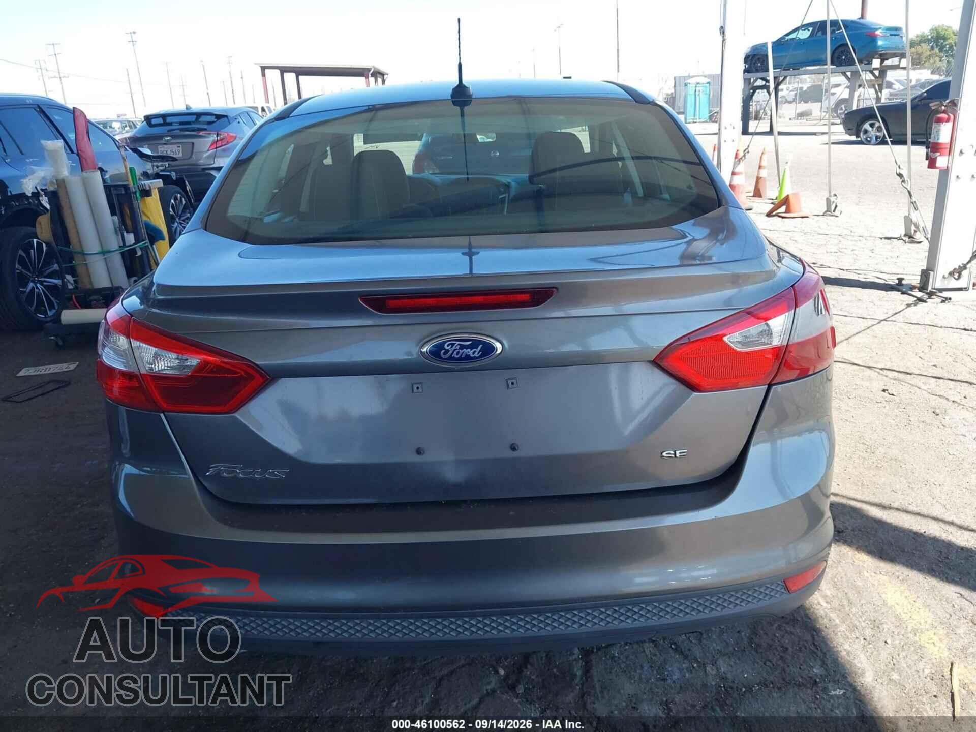 FORD FOCUS 2014 - 1FADP3F27EL432720