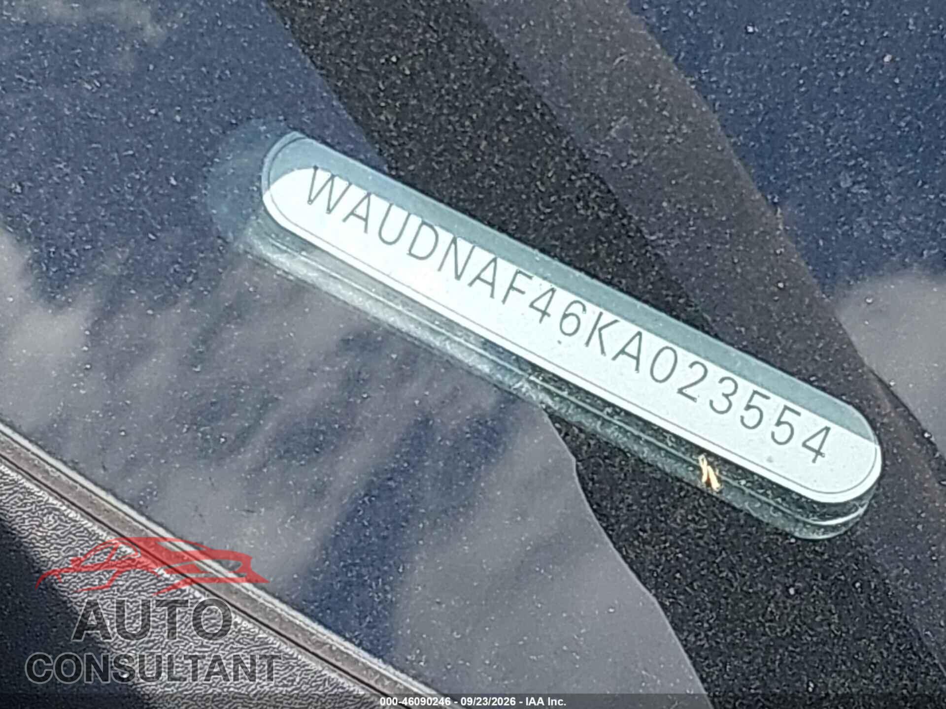 AUDI A4 2019 - WAUDNAF46KA023554
