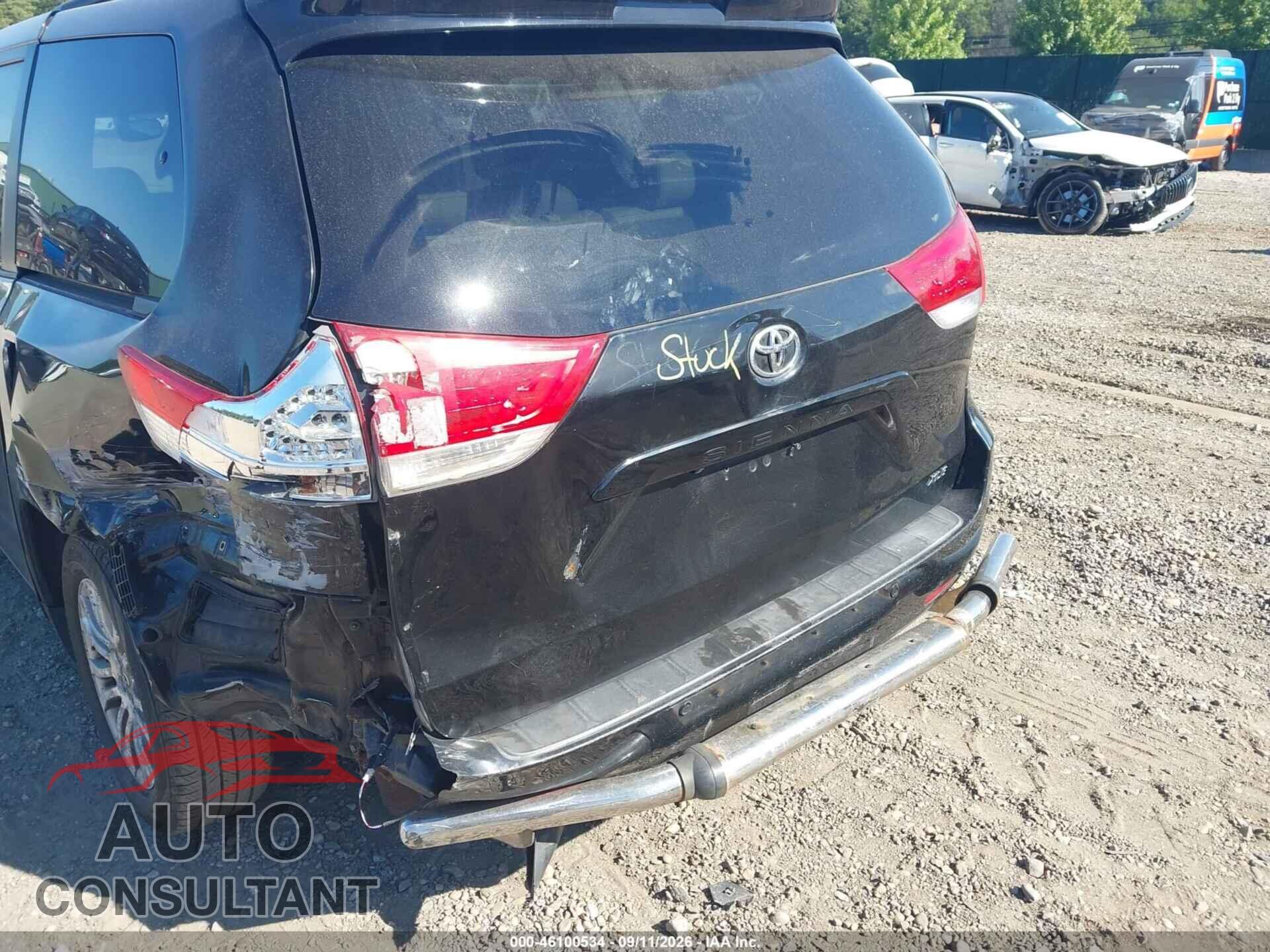 TOYOTA SIENNA 2011 - 5TDYK3DC0BS078717