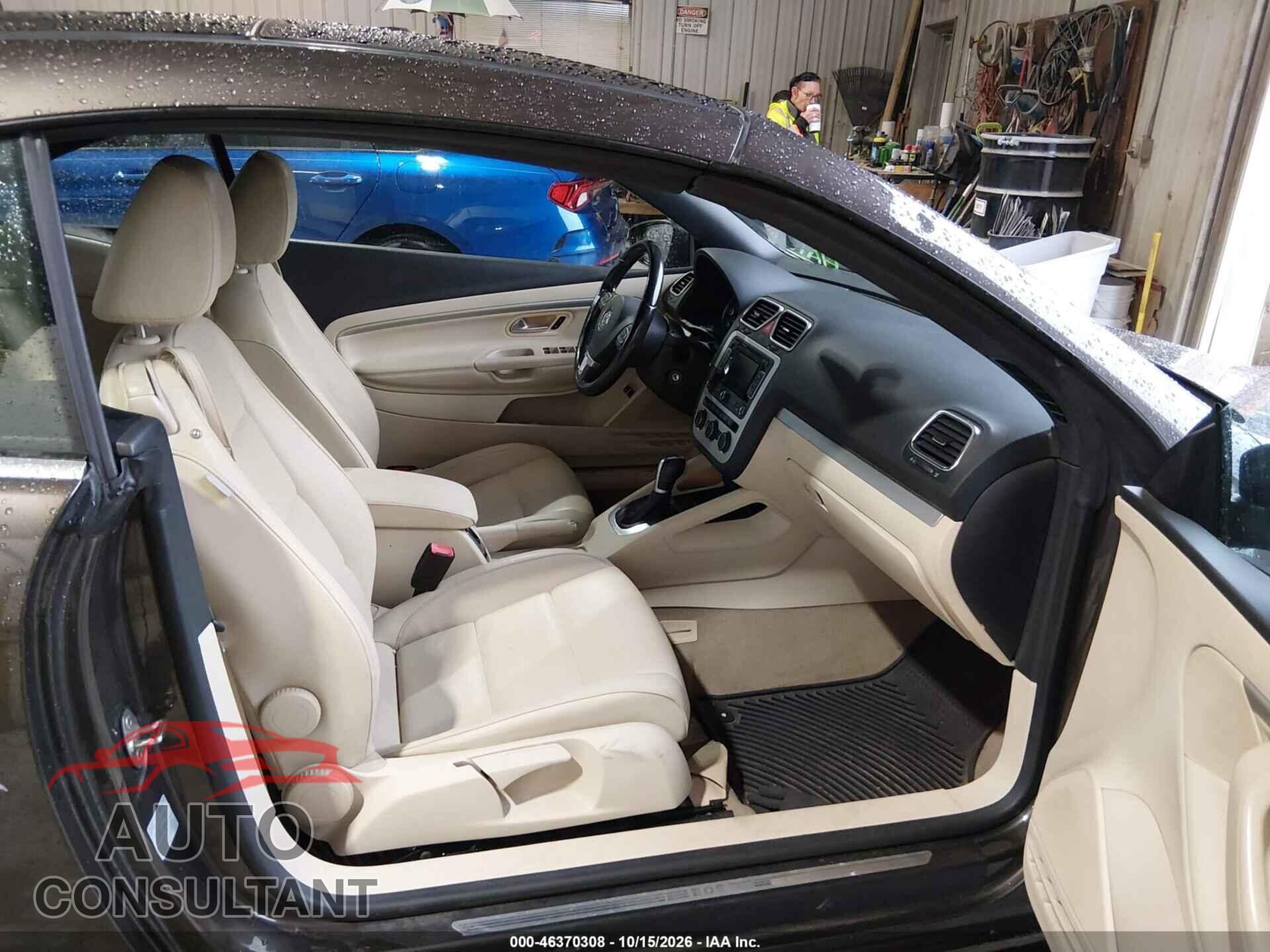 VOLKSWAGEN EOS 2016 - WVWBW8AH5GV000910