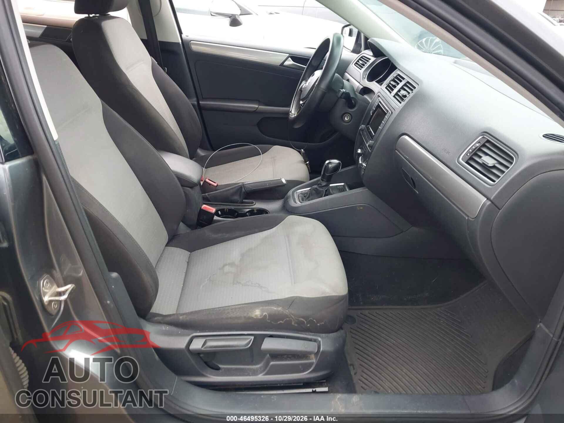 VOLKSWAGEN JETTA 2017 - 3VW2B7AJ2HM213282