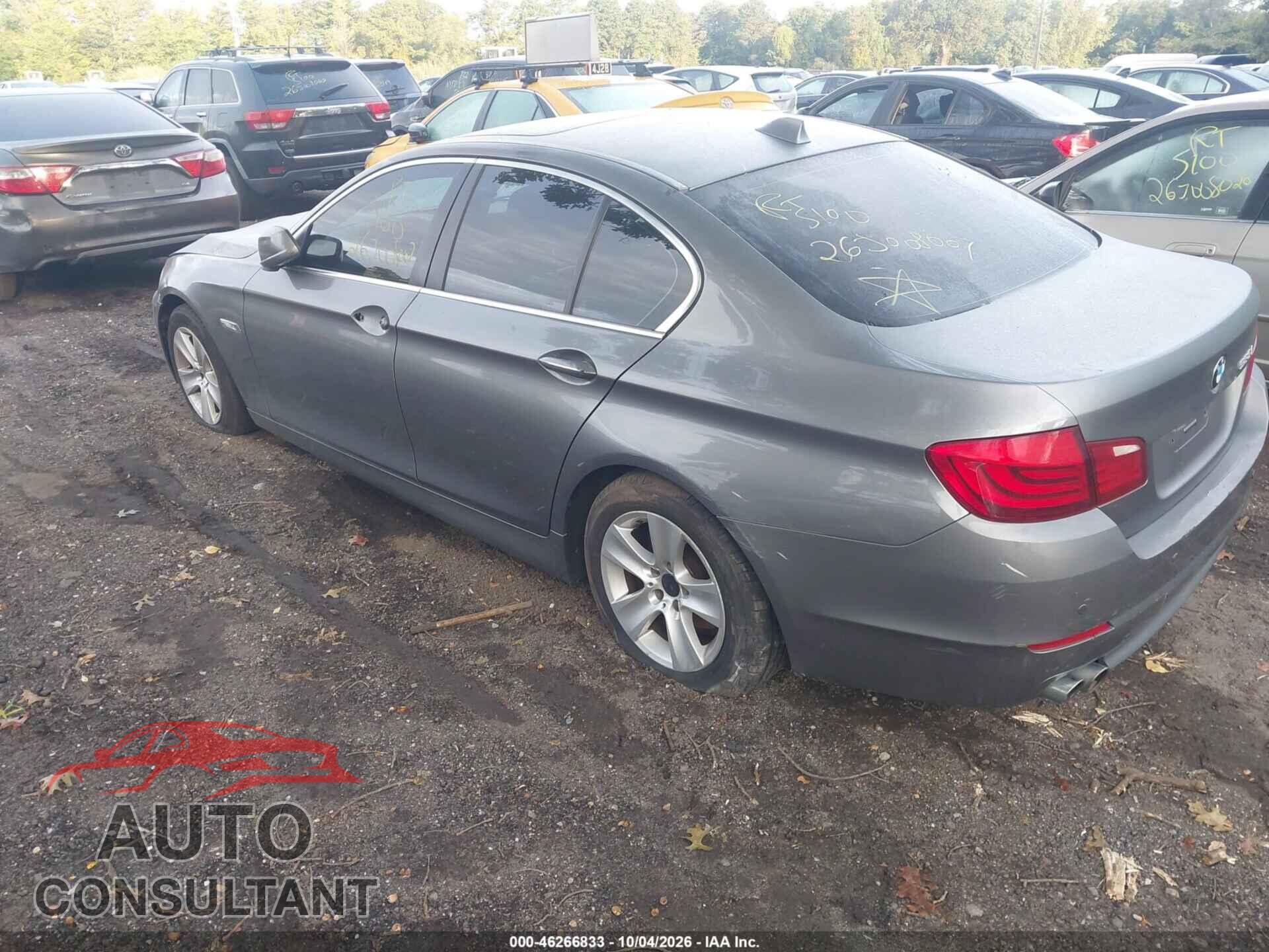 BMW 528I 2011 - WBAFR1C55BC744625