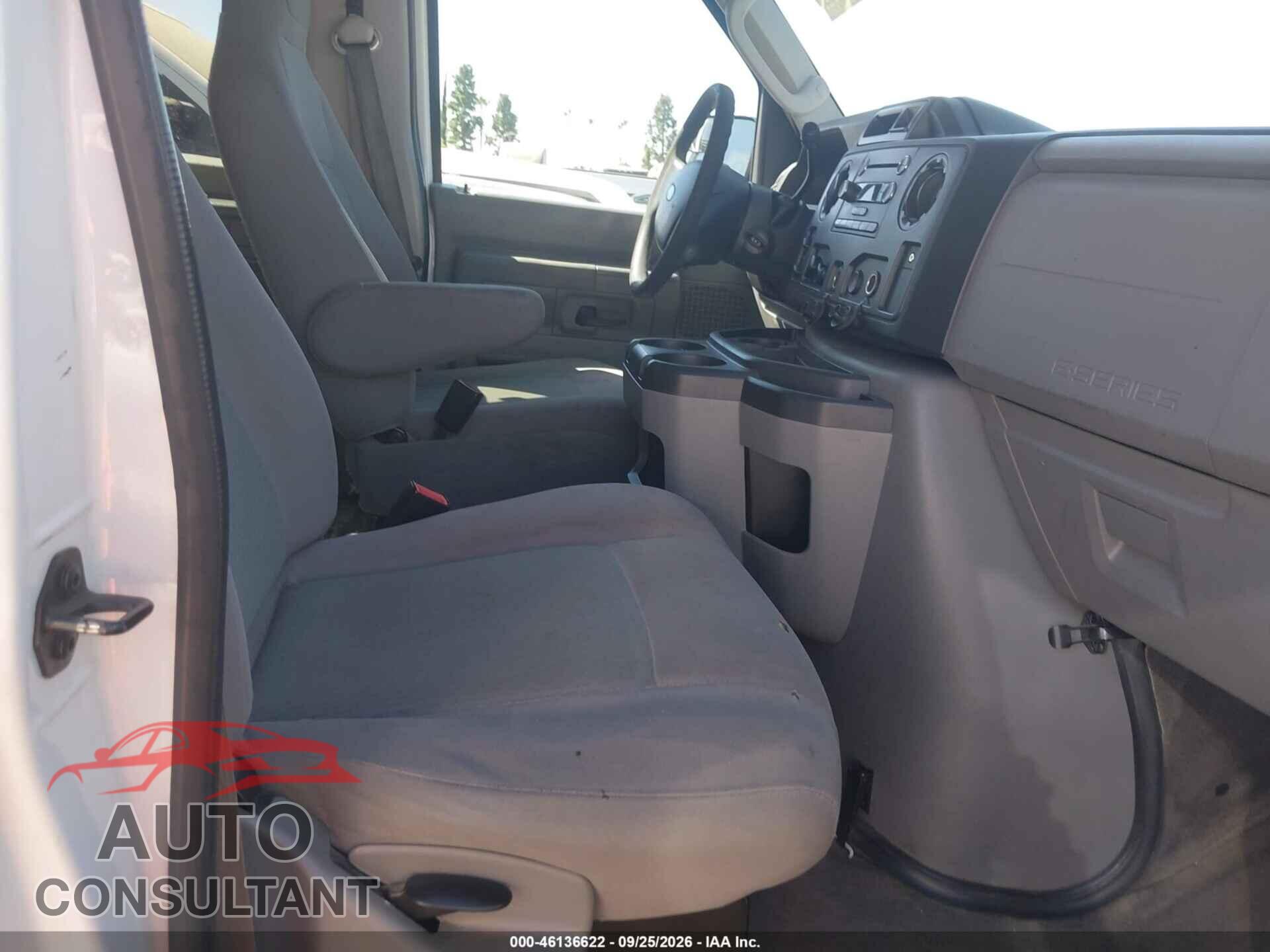 FORD E-350 SUPER DUTY 2013 - 1FBSS3BL0DDA77272
