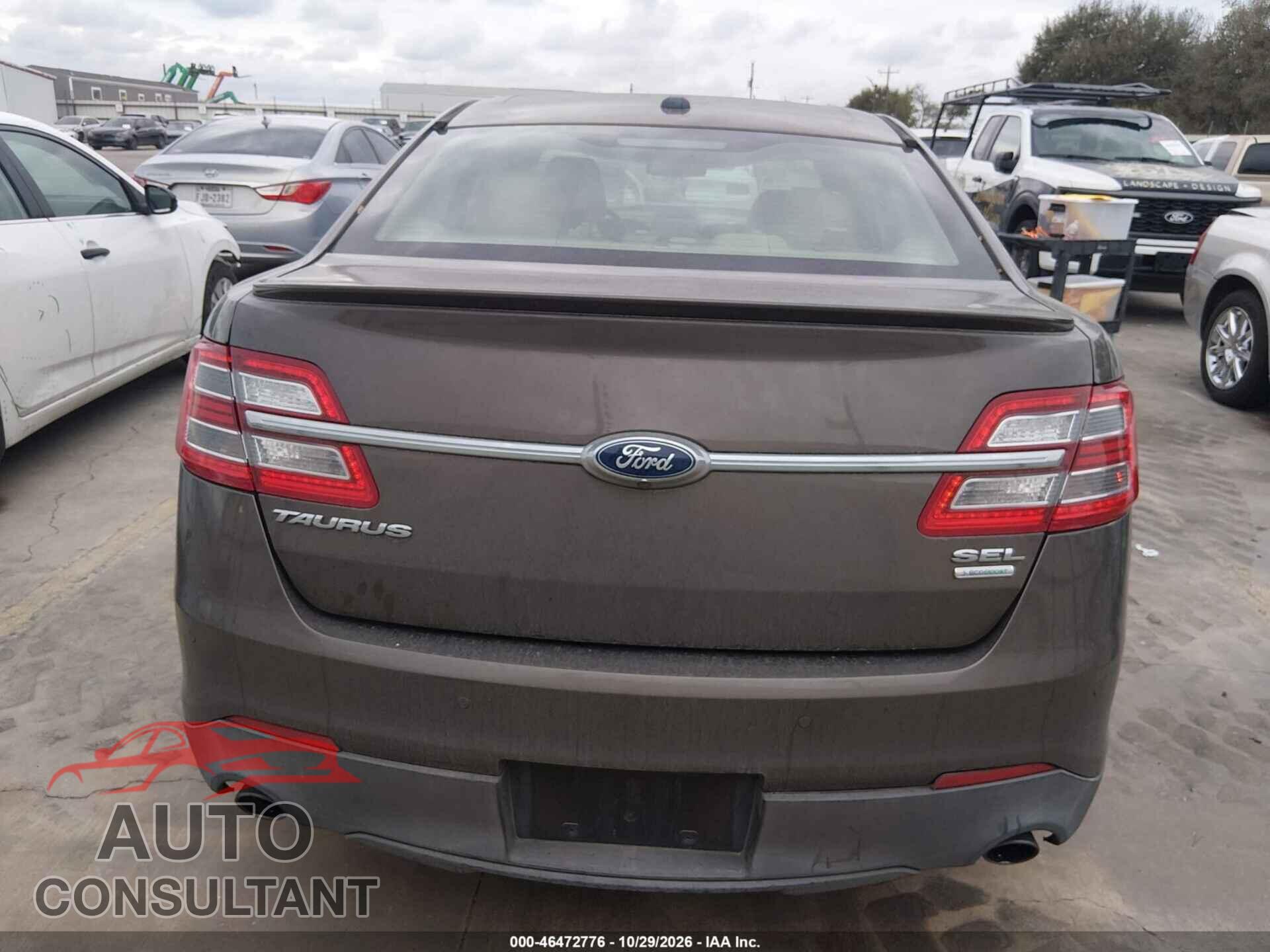 FORD TAURUS 2015 - 1FAHP2E92FG181710