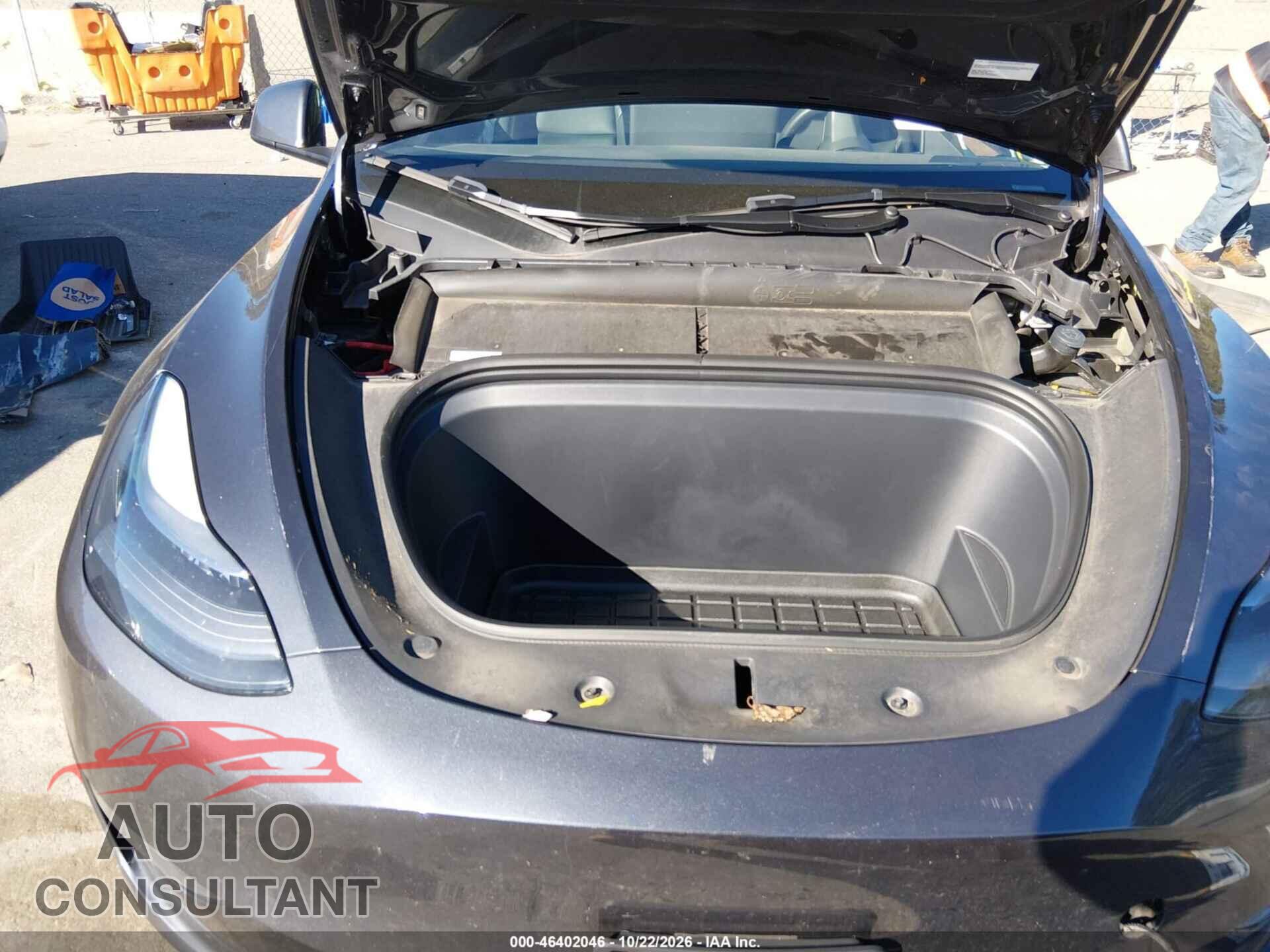 TESLA MODEL Y 2024 - 7SAYGDEF9RA264898