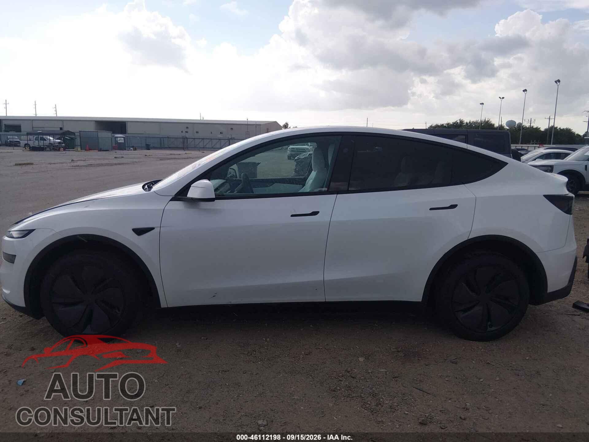 TESLA MODEL Y 2026 - 7SAYGDED4TA660596