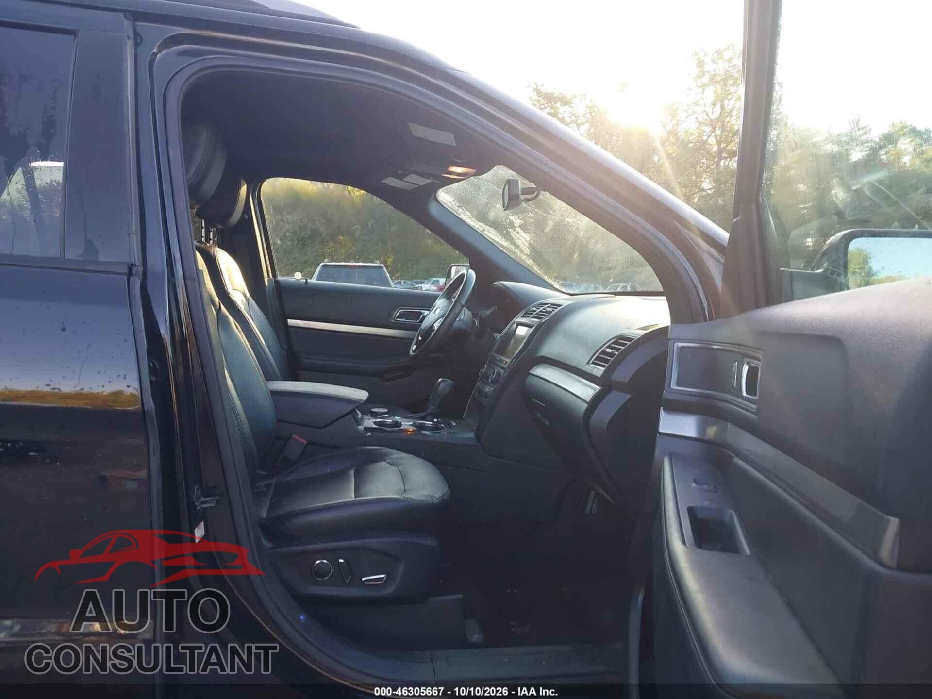 FORD EXPLORER 2018 - 1FM5K8D82JGA94837