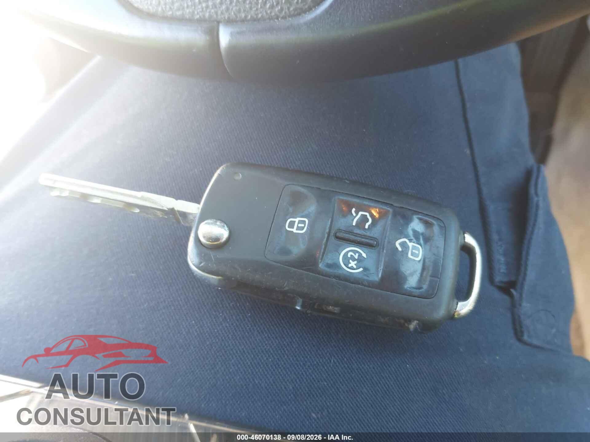 VOLKSWAGEN PASSAT 2014 - 1VWCS7A3XEC017349