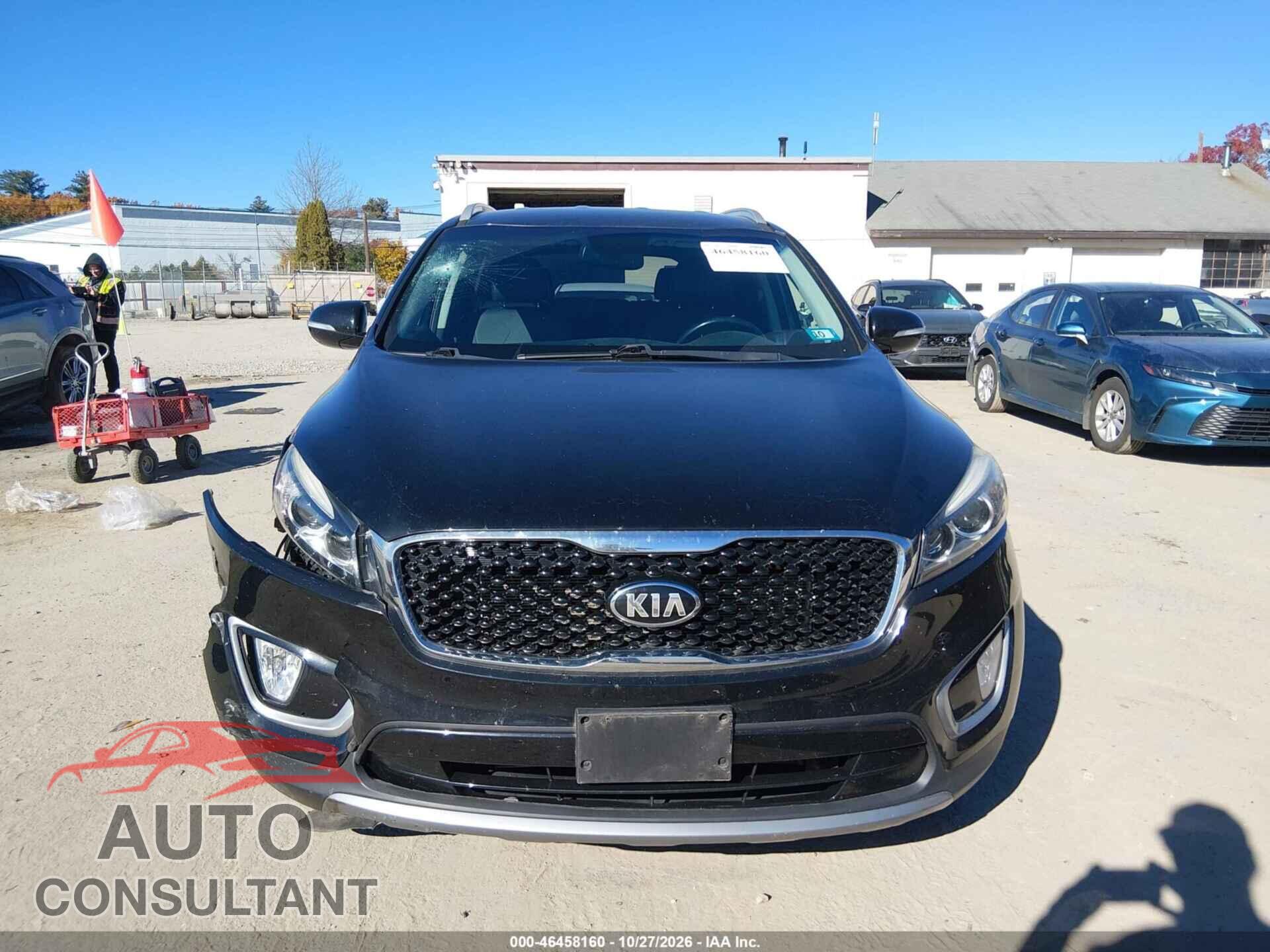 KIA SORENTO 2018 - 5XYPHDA54JG364524