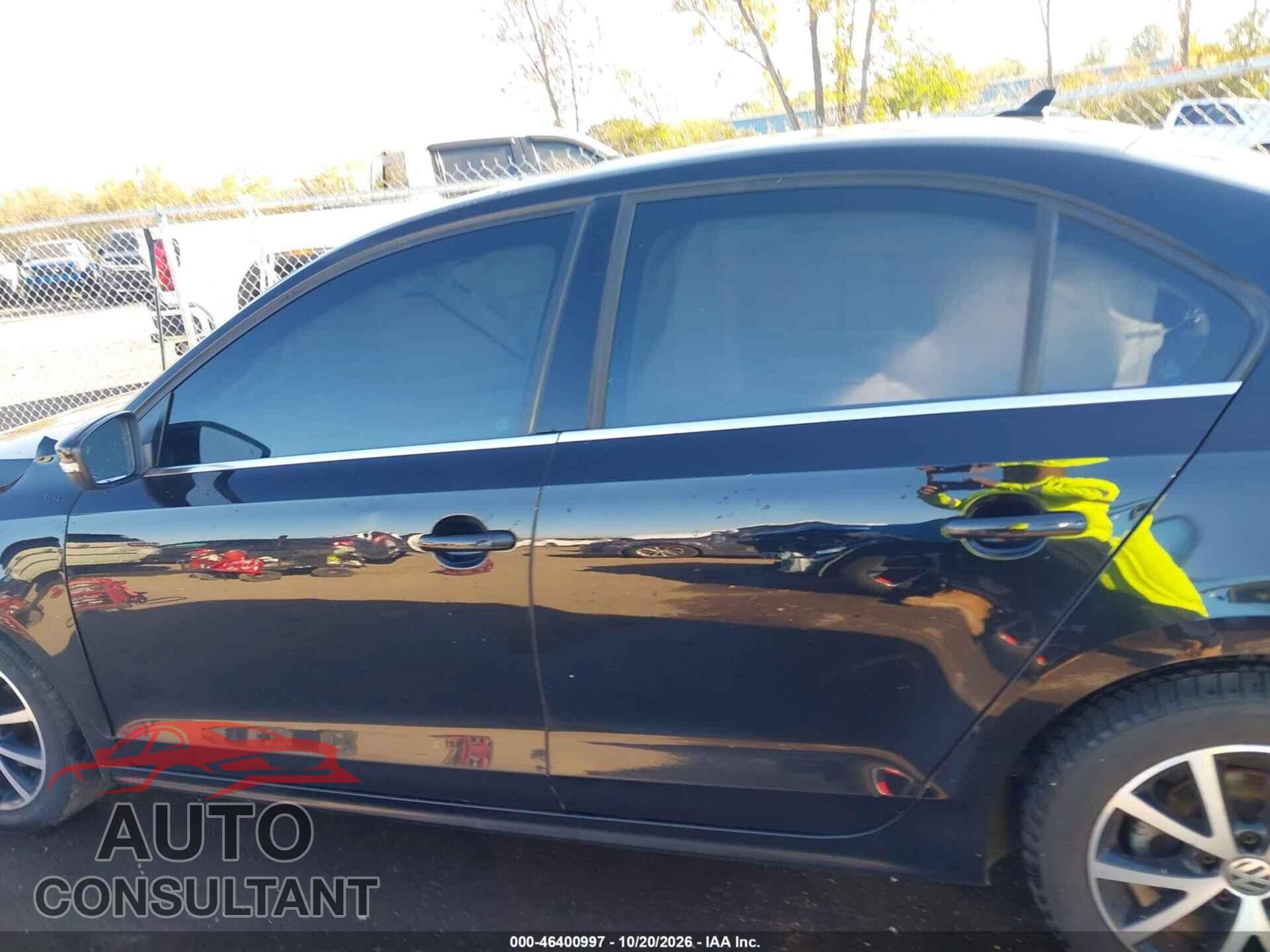 VOLKSWAGEN JETTA 2017 - 3VWDB7AJ2HM245352