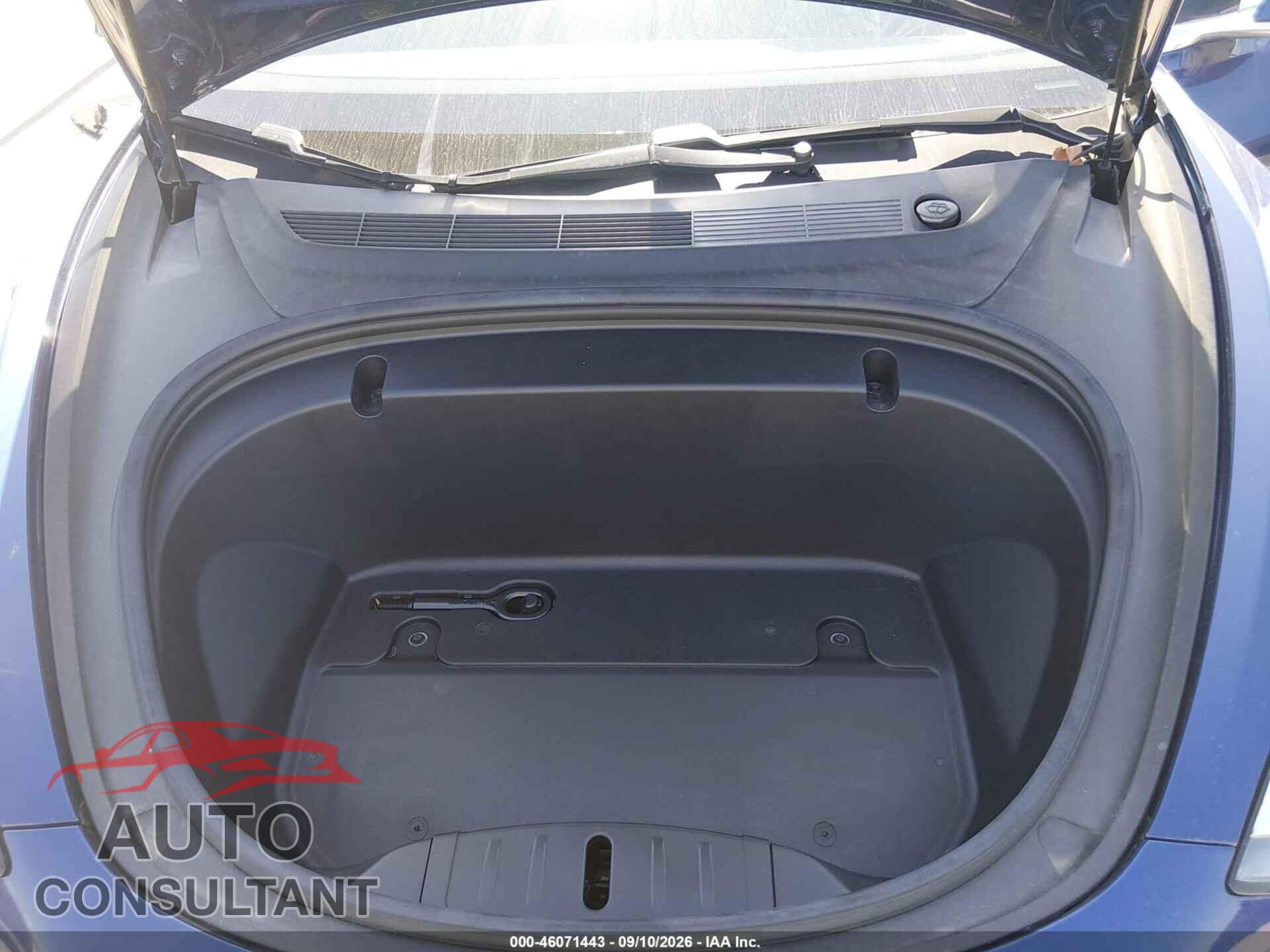 TESLA MODEL 3 2020 - 5YJ3E1EB7LF617271