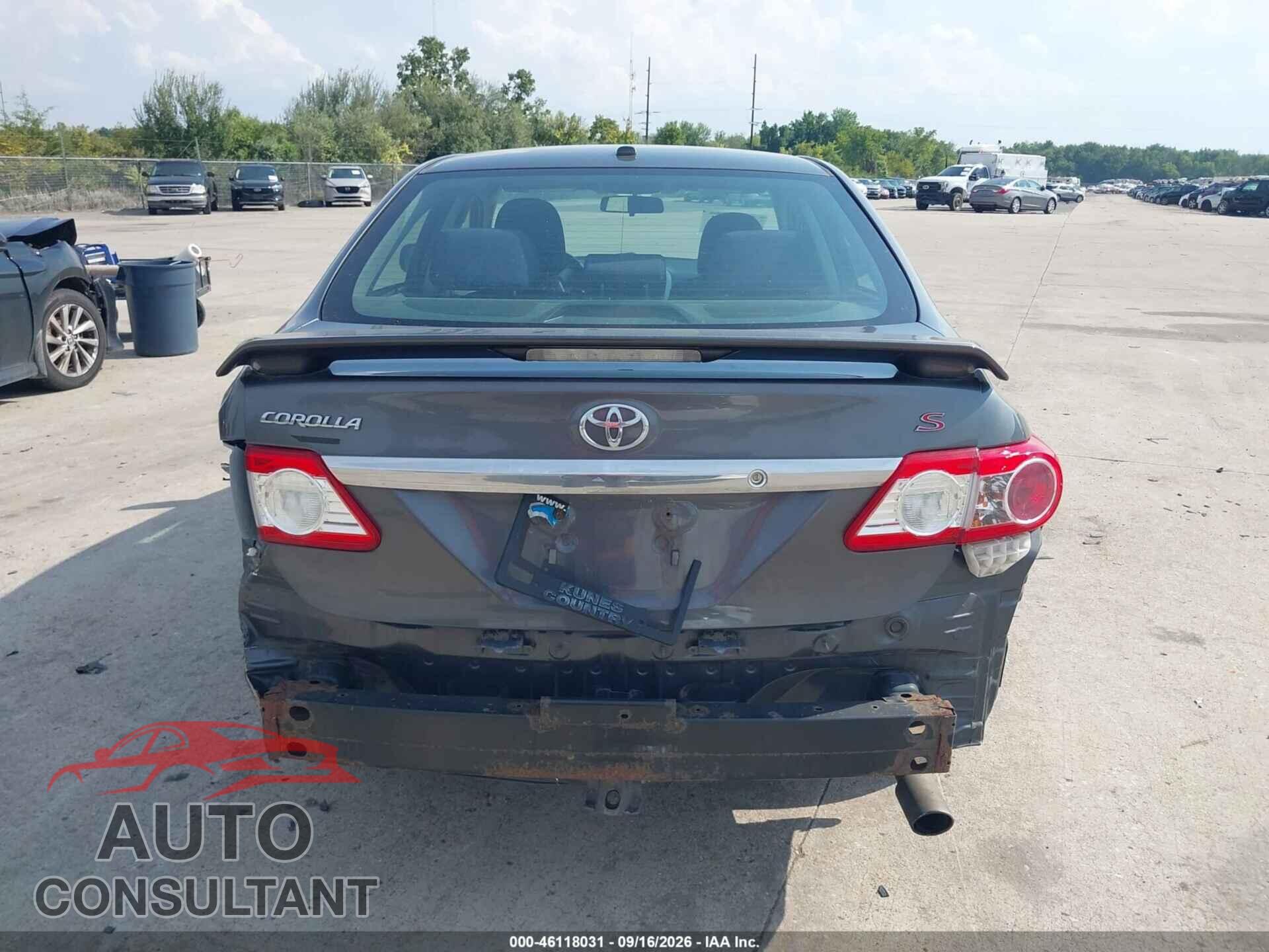 TOYOTA COROLLA 2013 - 2T1BU4EE8DC997155