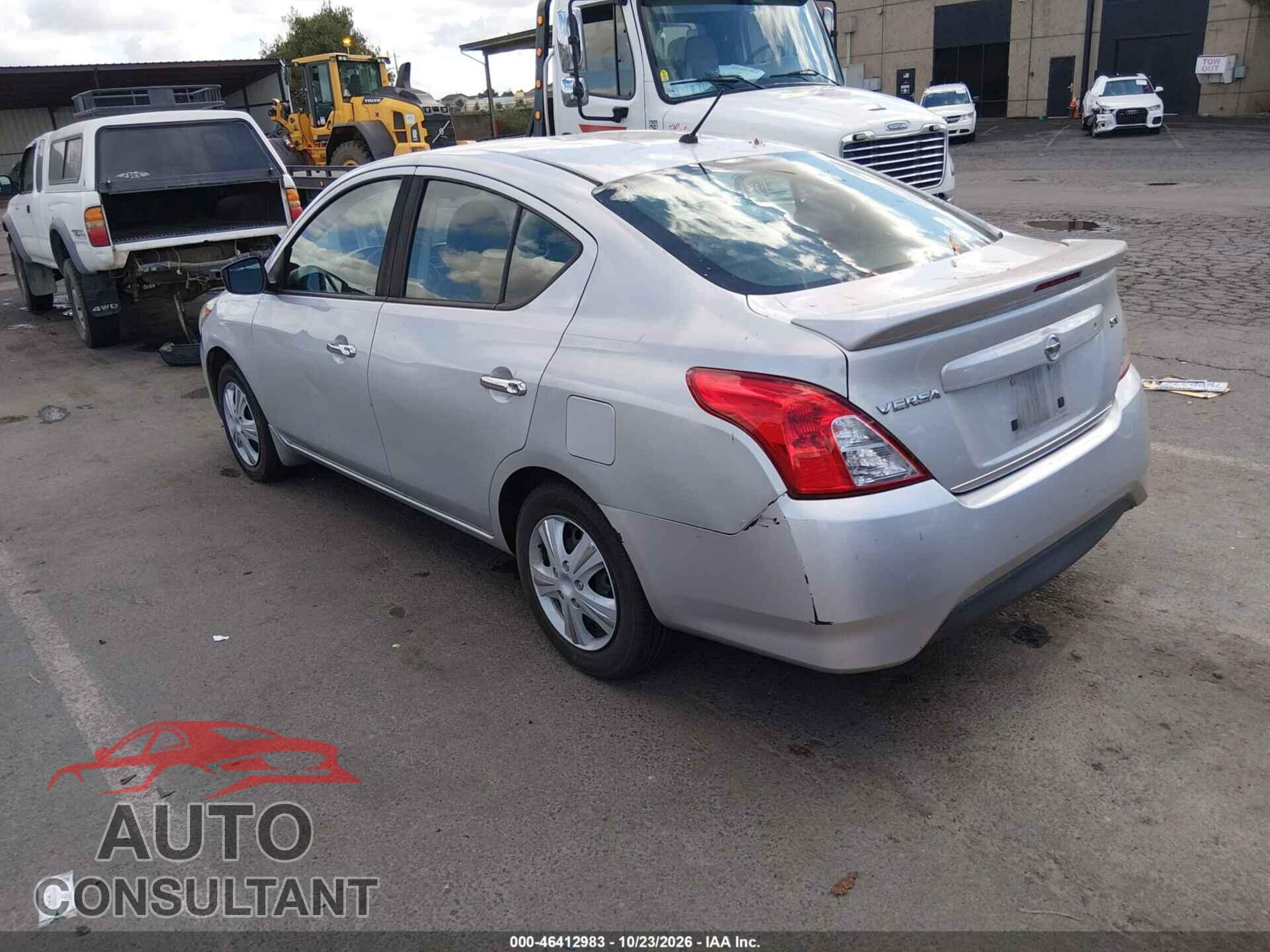 NISSAN VERSA 2017 - 3N1CN7AP1HL854533