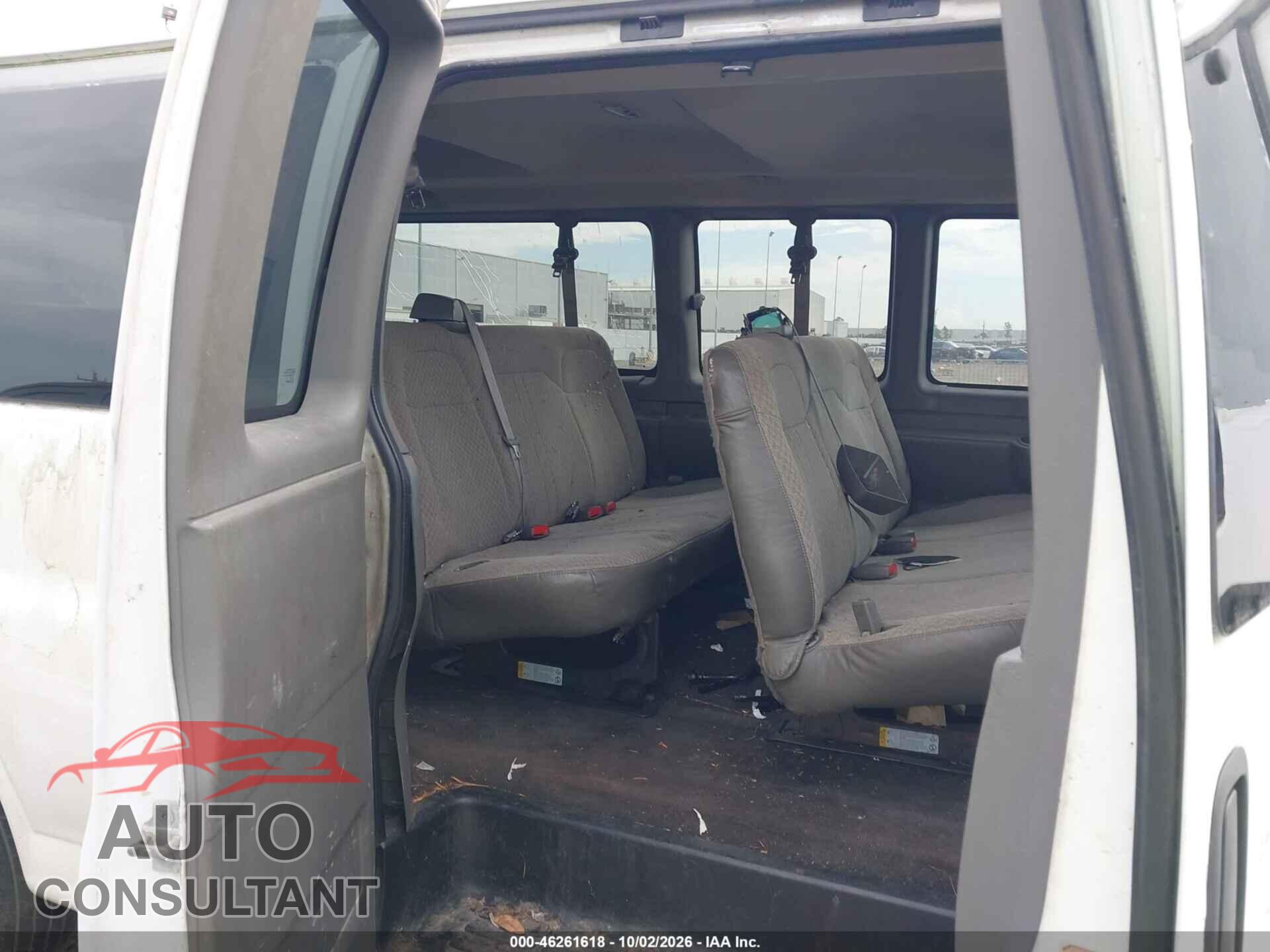 CHEVROLET EXPRESS 3500 2010 - 1GA2G1DG1A1102302