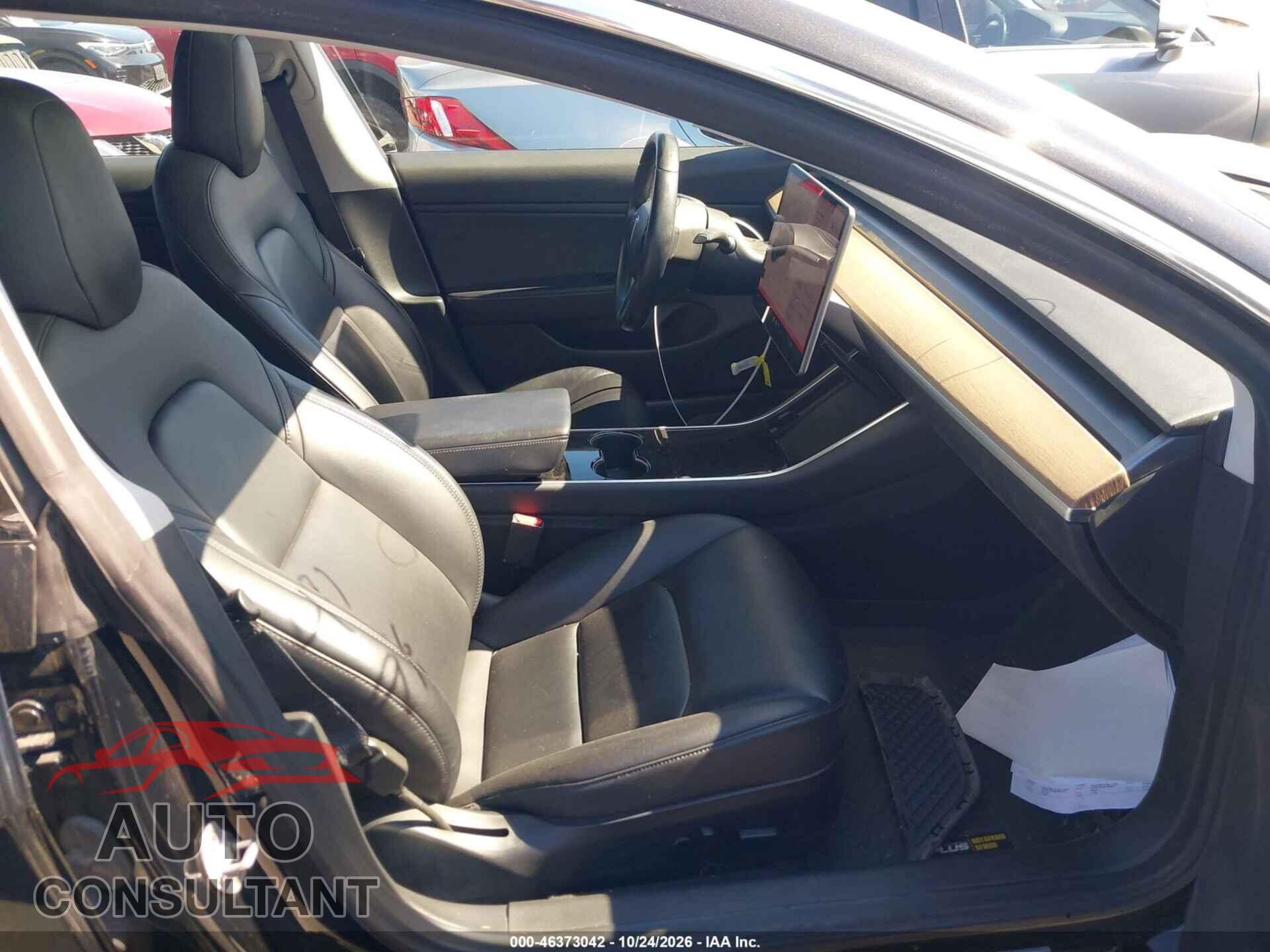 TESLA MODEL 3 2019 - 5YJ3E1EAXKF304706