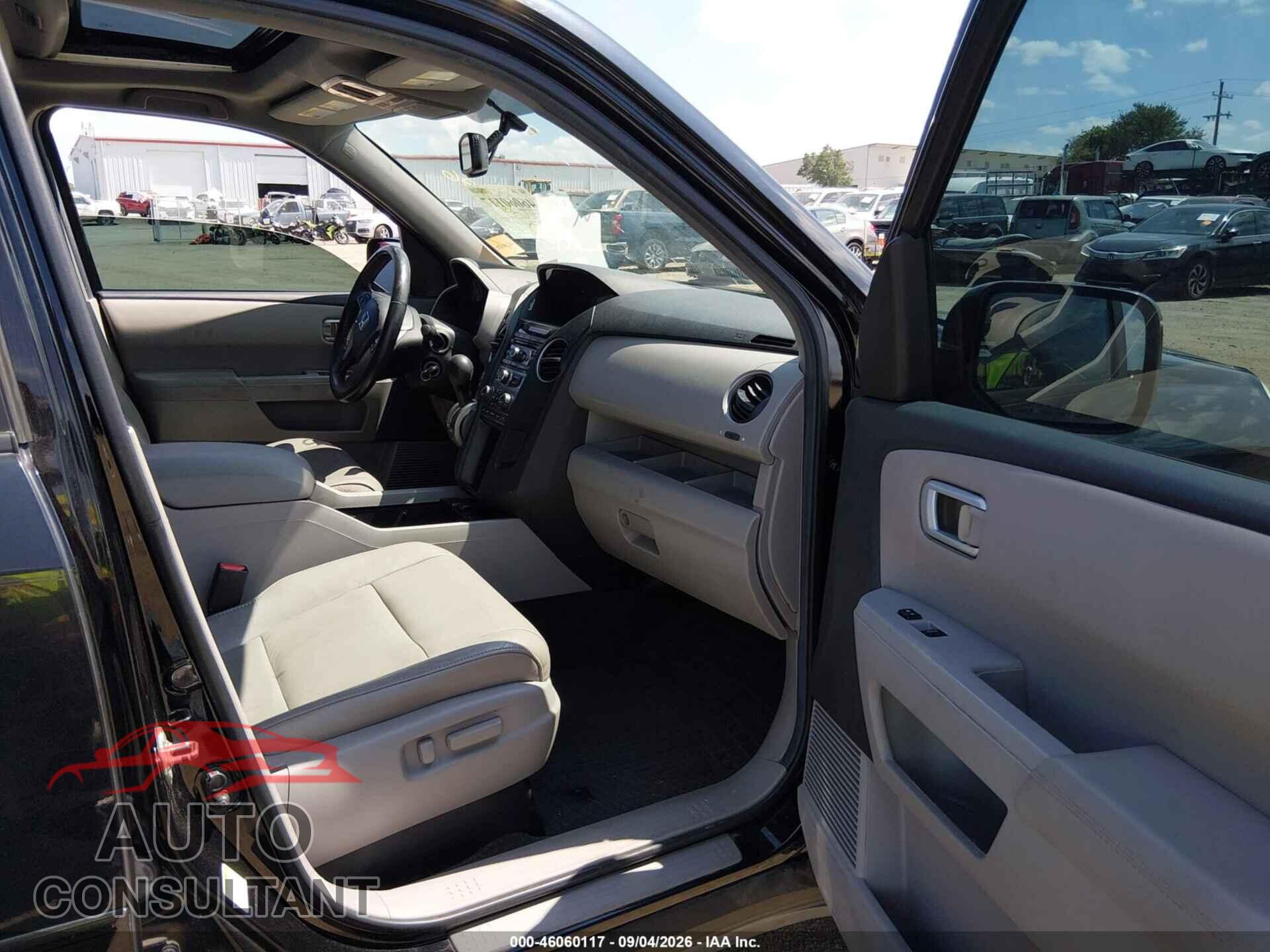 HONDA PILOT 2013 - 5FNYF4H56DB011360