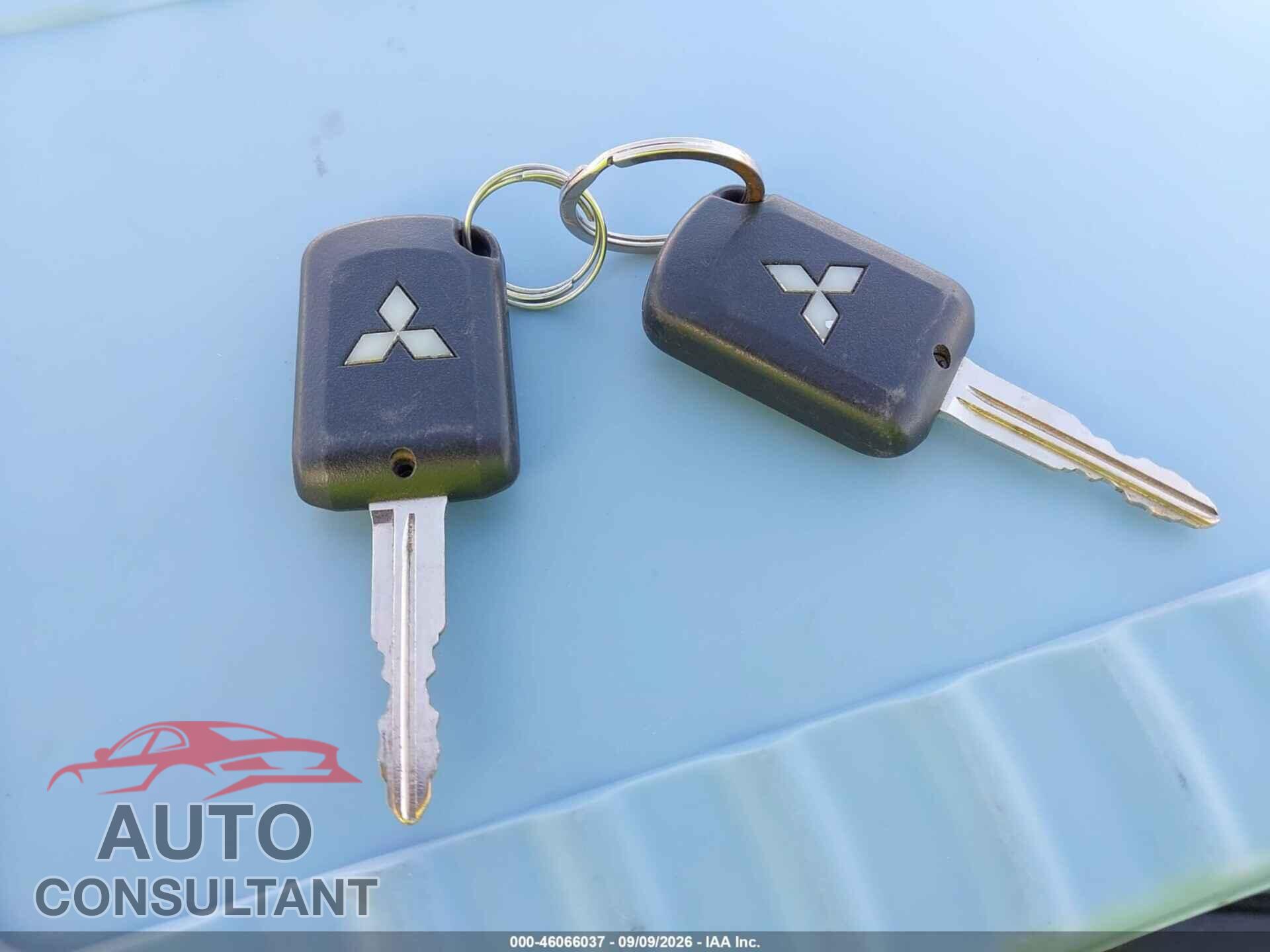 MITSUBISHI OUTLANDER 2017 - JA4AZ2A38HZ037975