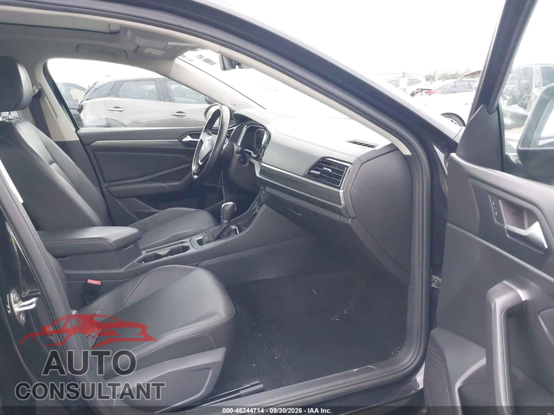 VOLKSWAGEN JETTA 2019 - 3VWEB7BU5KM260206
