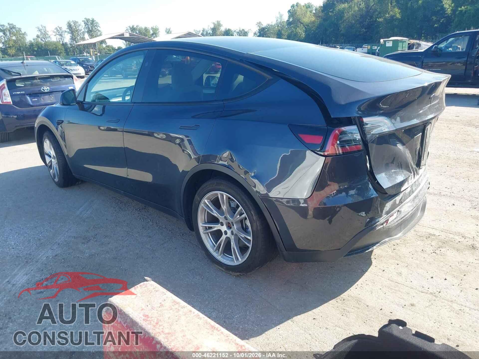 TESLA MODEL Y 2024 - 7SAYGDEE2RA220121