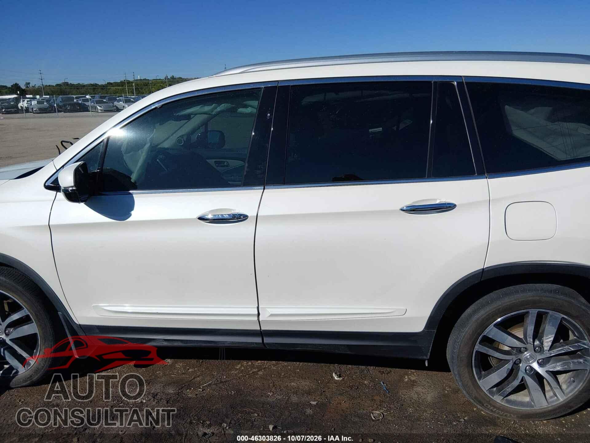 HONDA PILOT 2017 - 5FNYF6H98HB006388