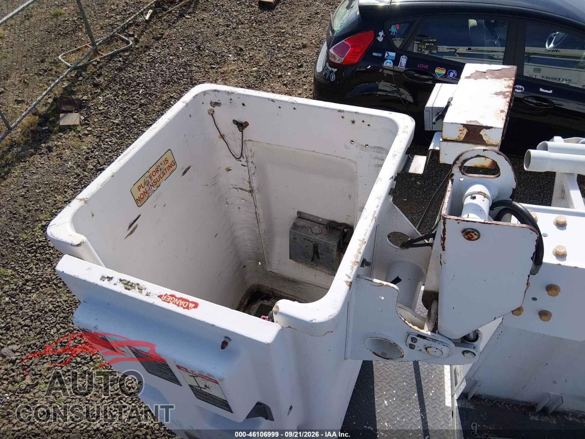 FORD F-350 CHASSIS 2013 - 1FDRF3HTXDEB36775