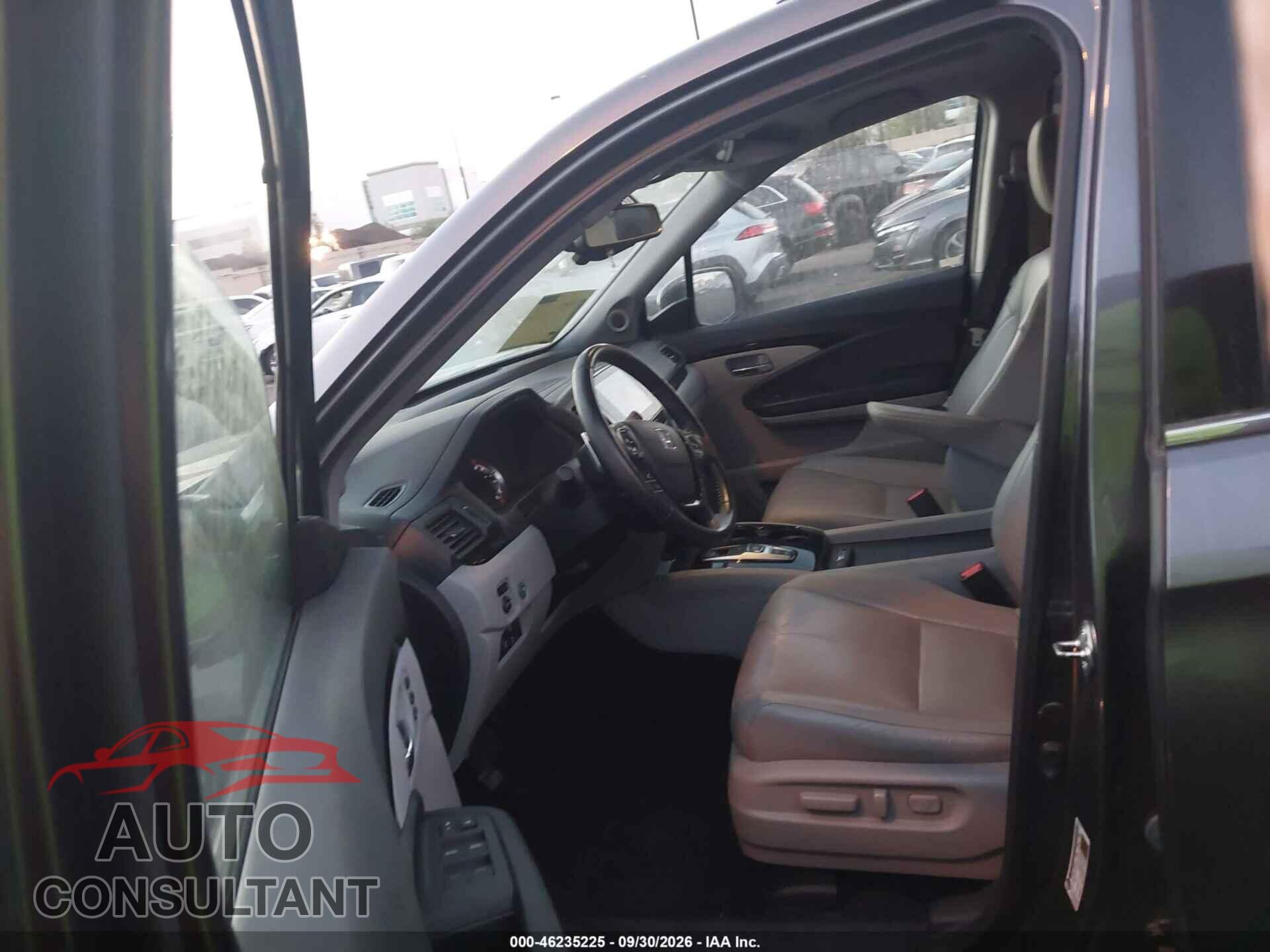 HONDA PILOT 2017 - 5FNYF6H01HB015774