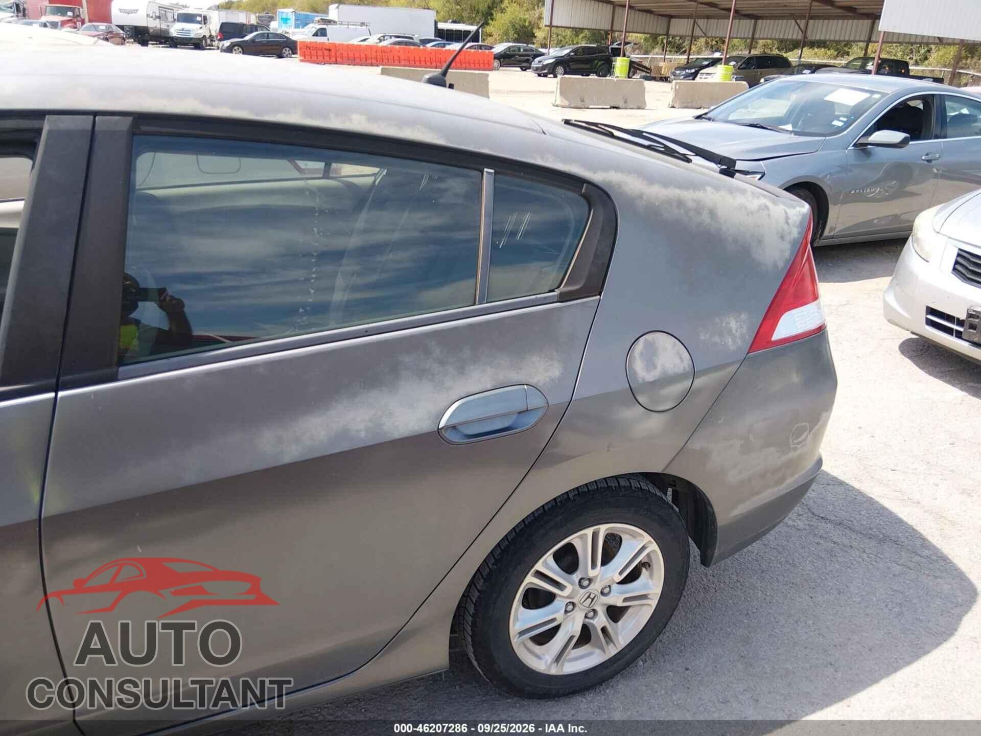 HONDA INSIGHT 2010 - JHMZE2H72AS036721