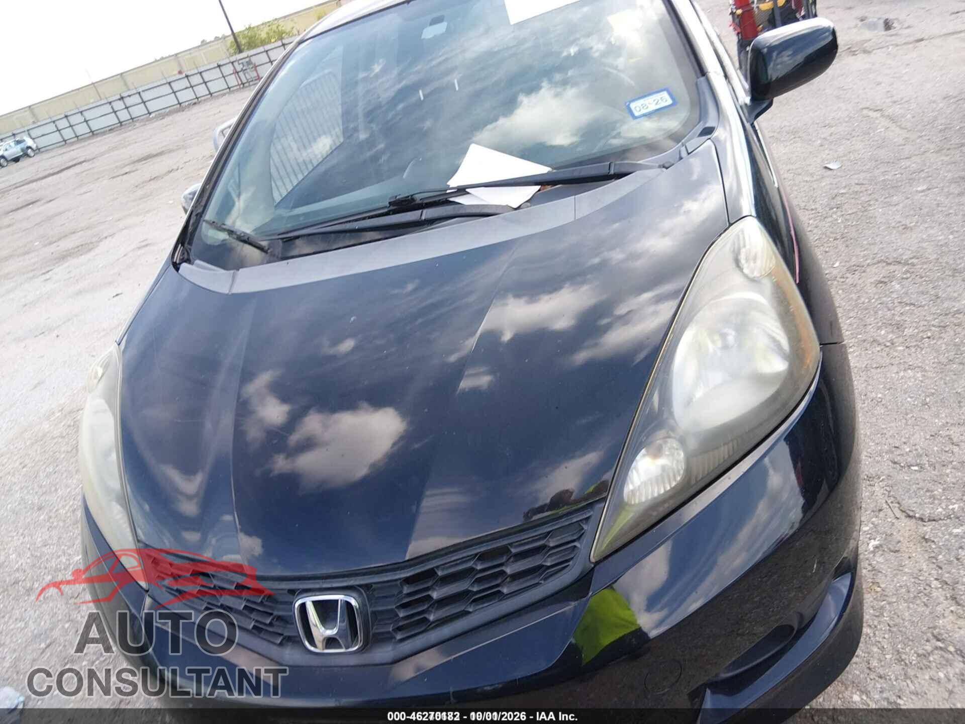 HONDA FIT 2012 - JHMGE8H57CC018592
