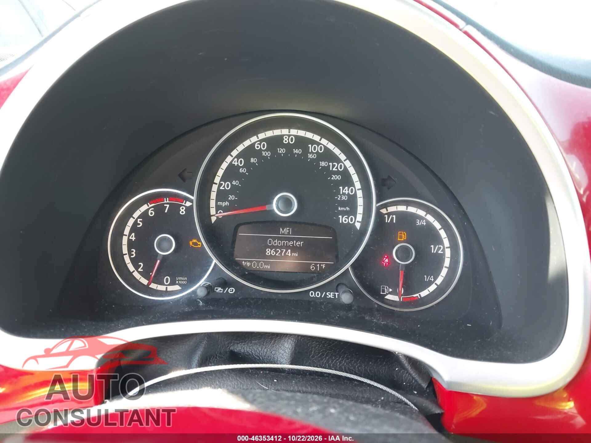 VOLKSWAGEN BEETLE 2013 - 3VWJX7AT0DM664039
