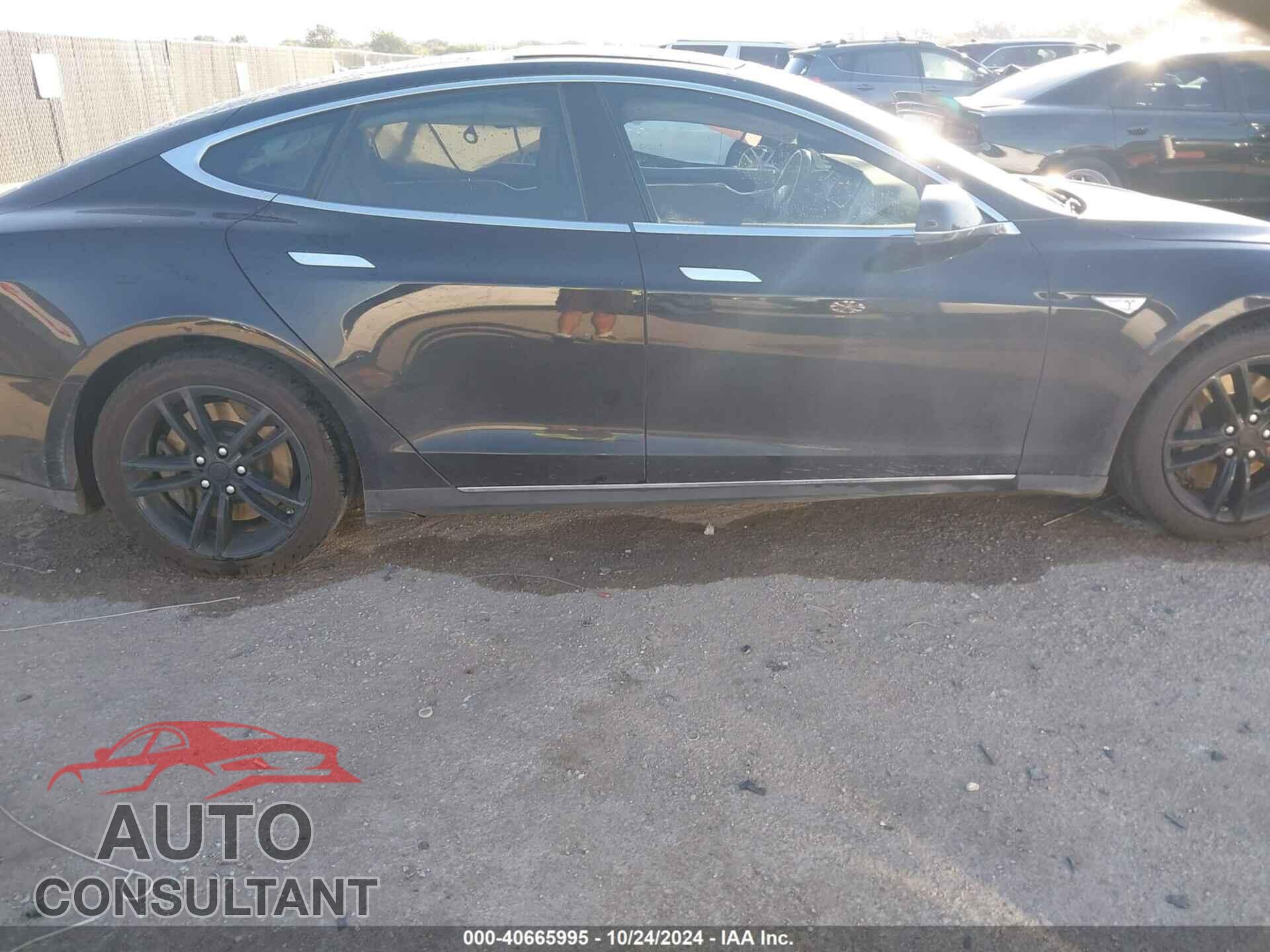 TESLA MODEL S 2015 - 5YJSA1H28FF094169